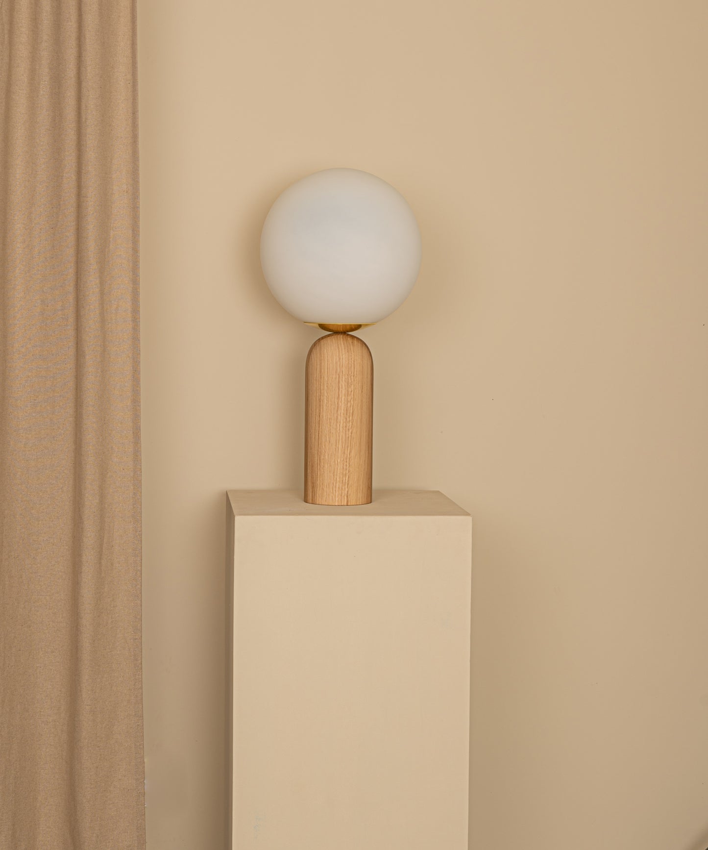 Atlas Table Lamp