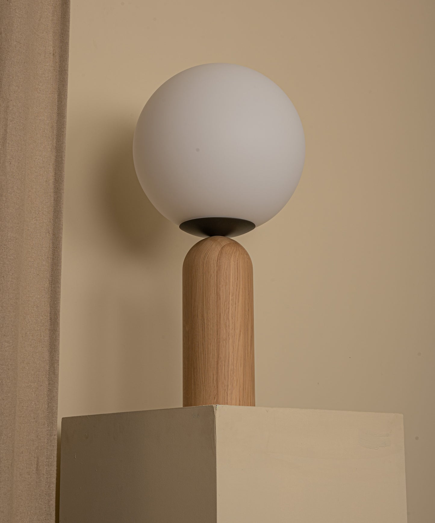 Atlas Table Lamp