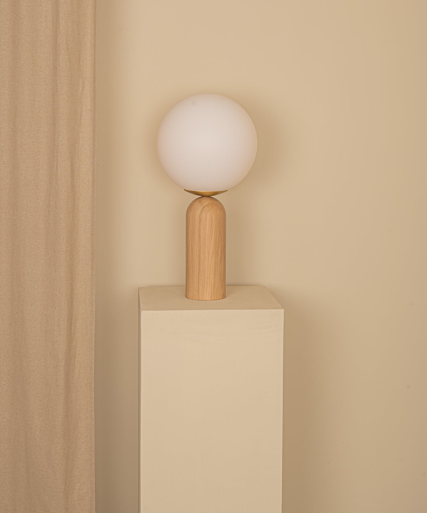 Atlas Table Lamp