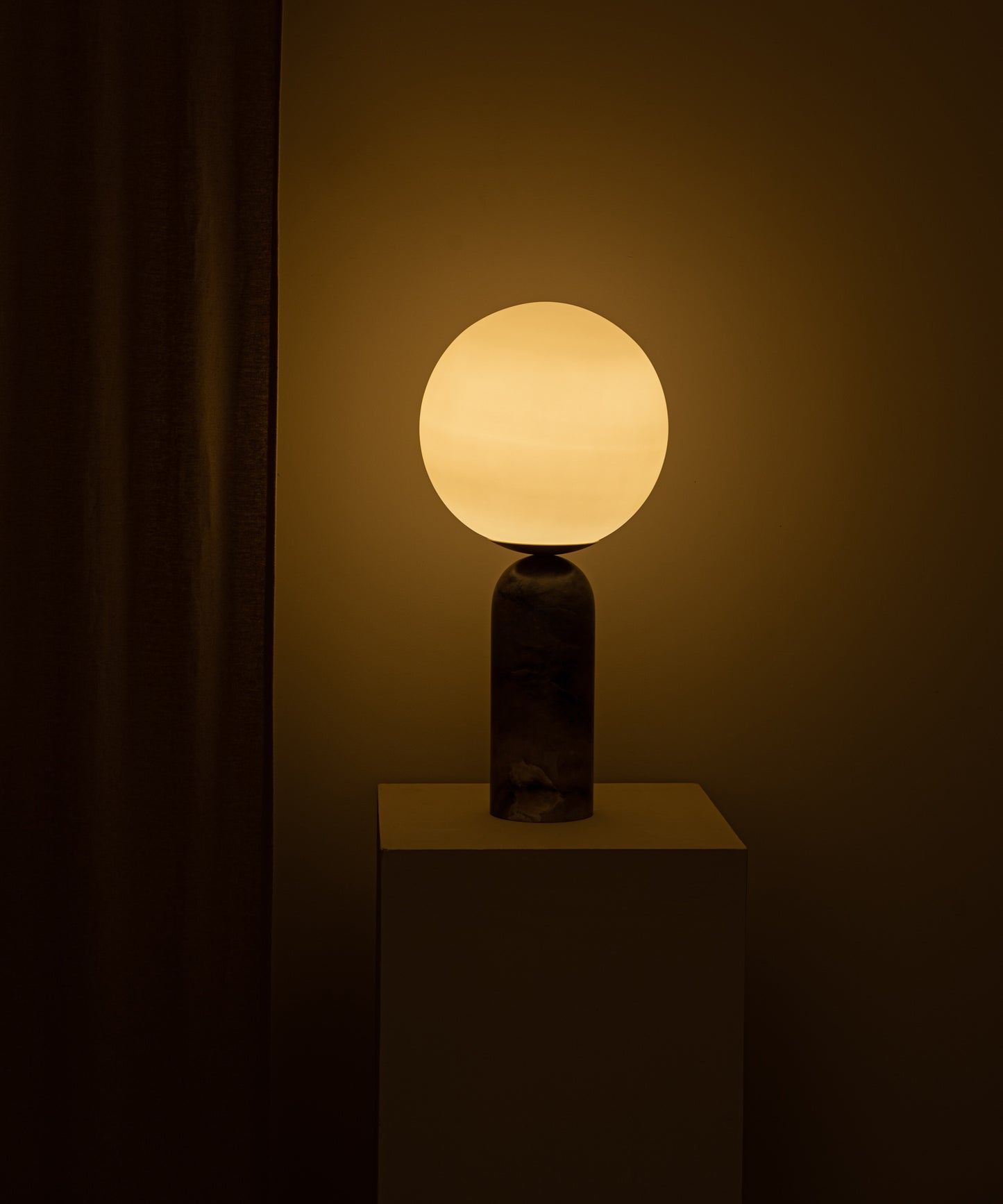 Atlas Table Lamp