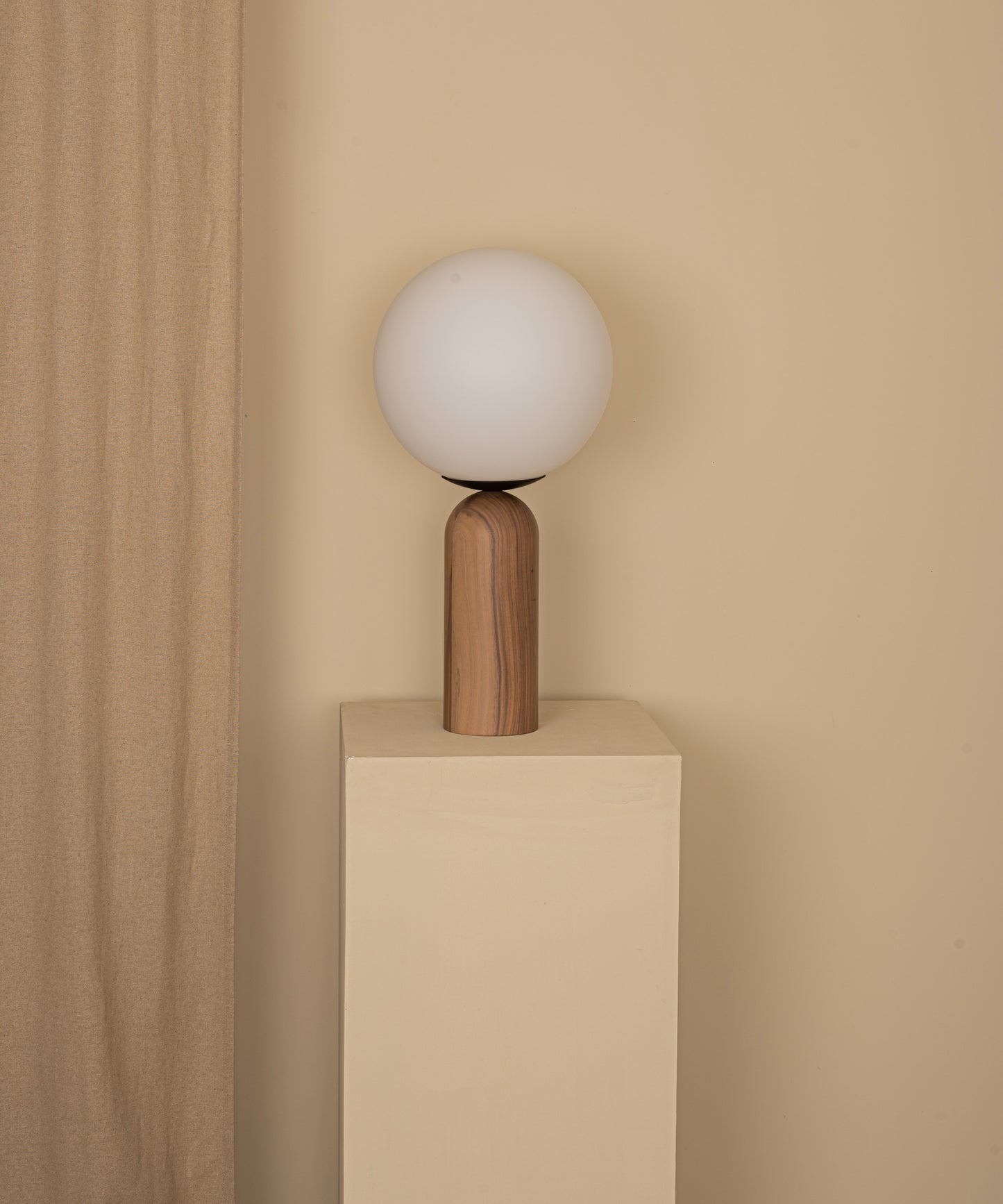 Atlas Table Lamp