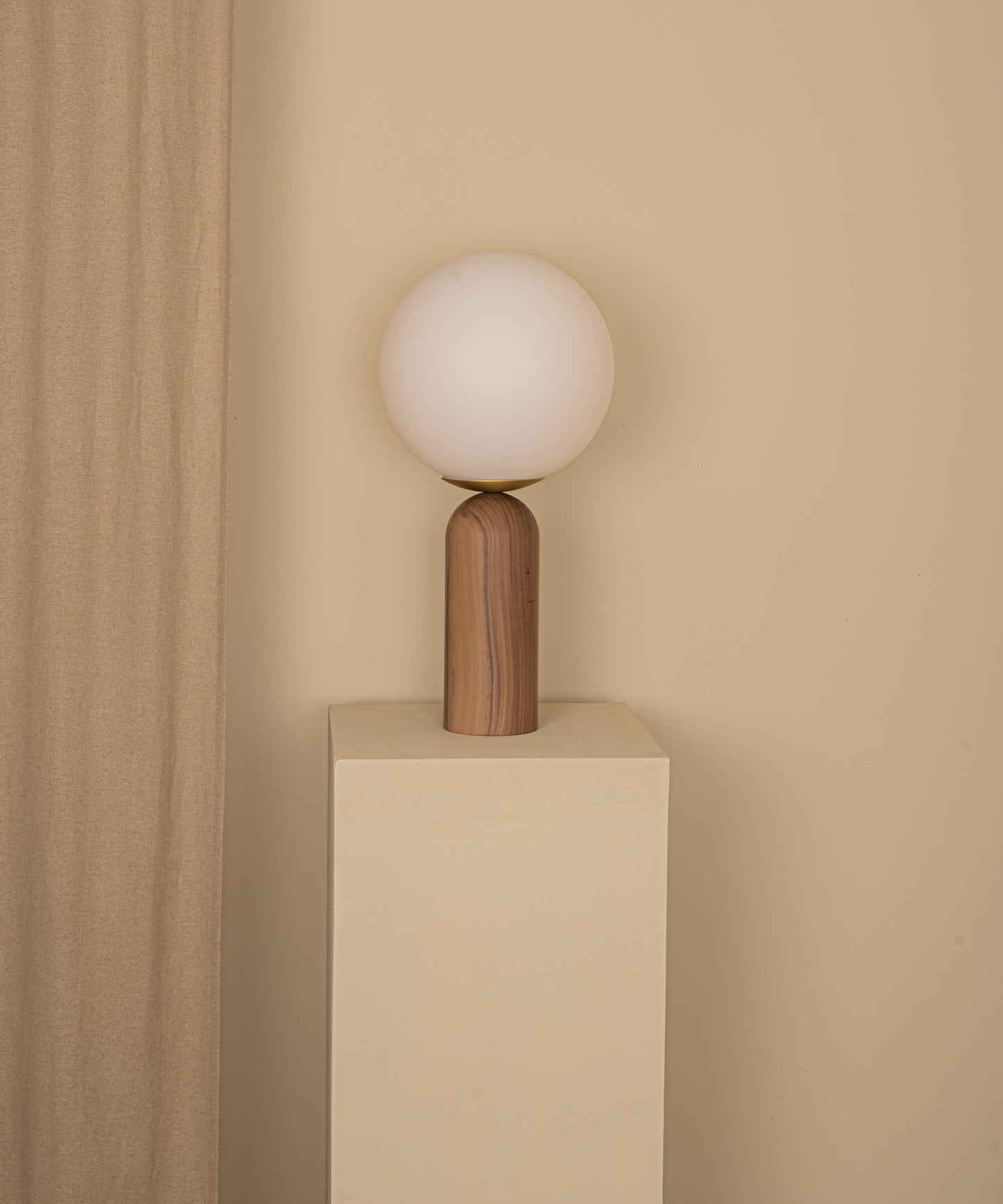 Atlas Table Lamp