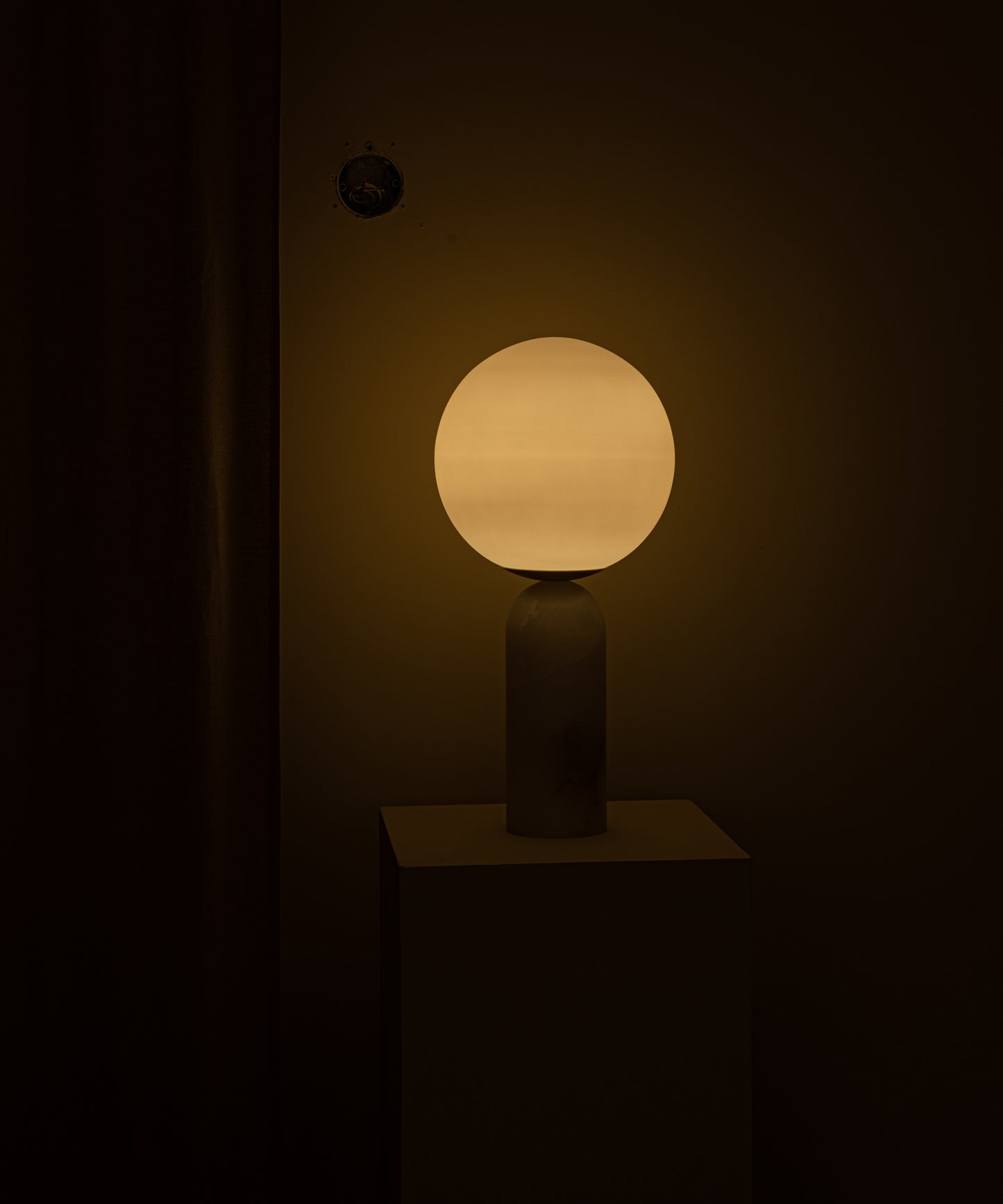 Atlas Table Lamp
