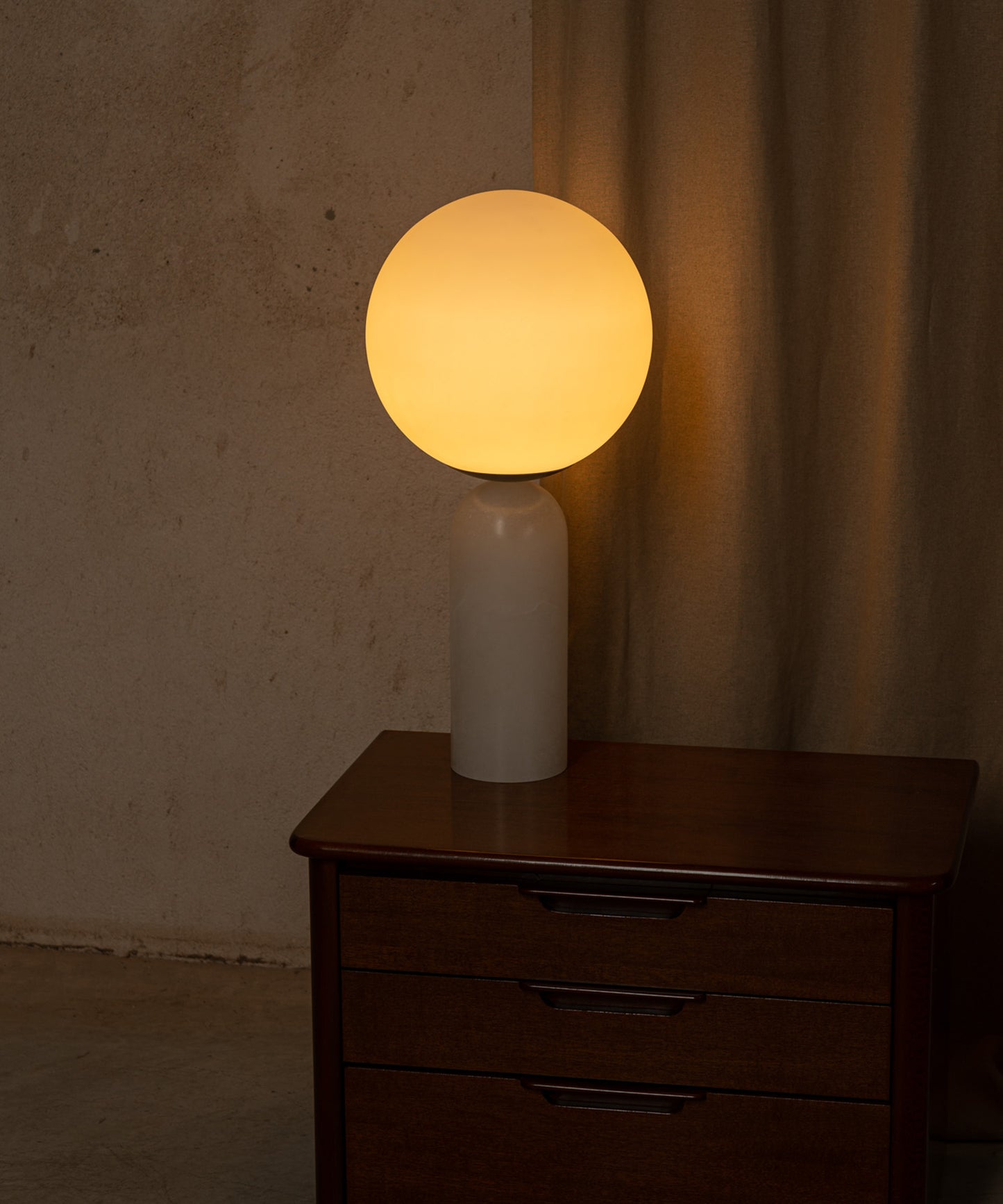 Atlas Table Lamp