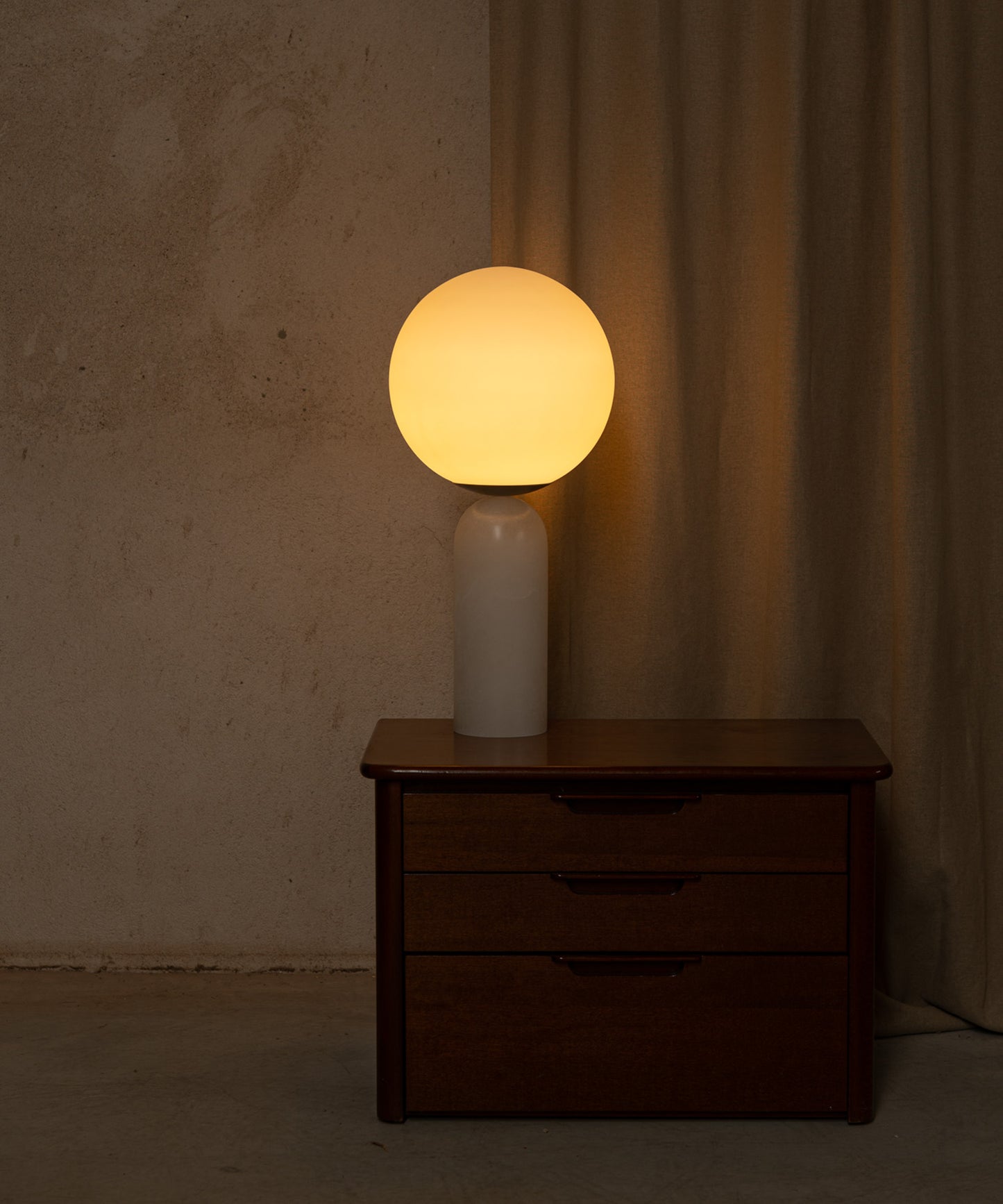 Atlas Table Lamp