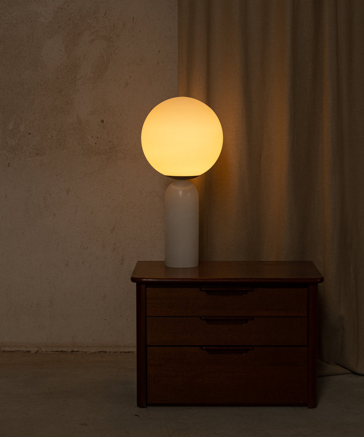 Atlas Table Lamp