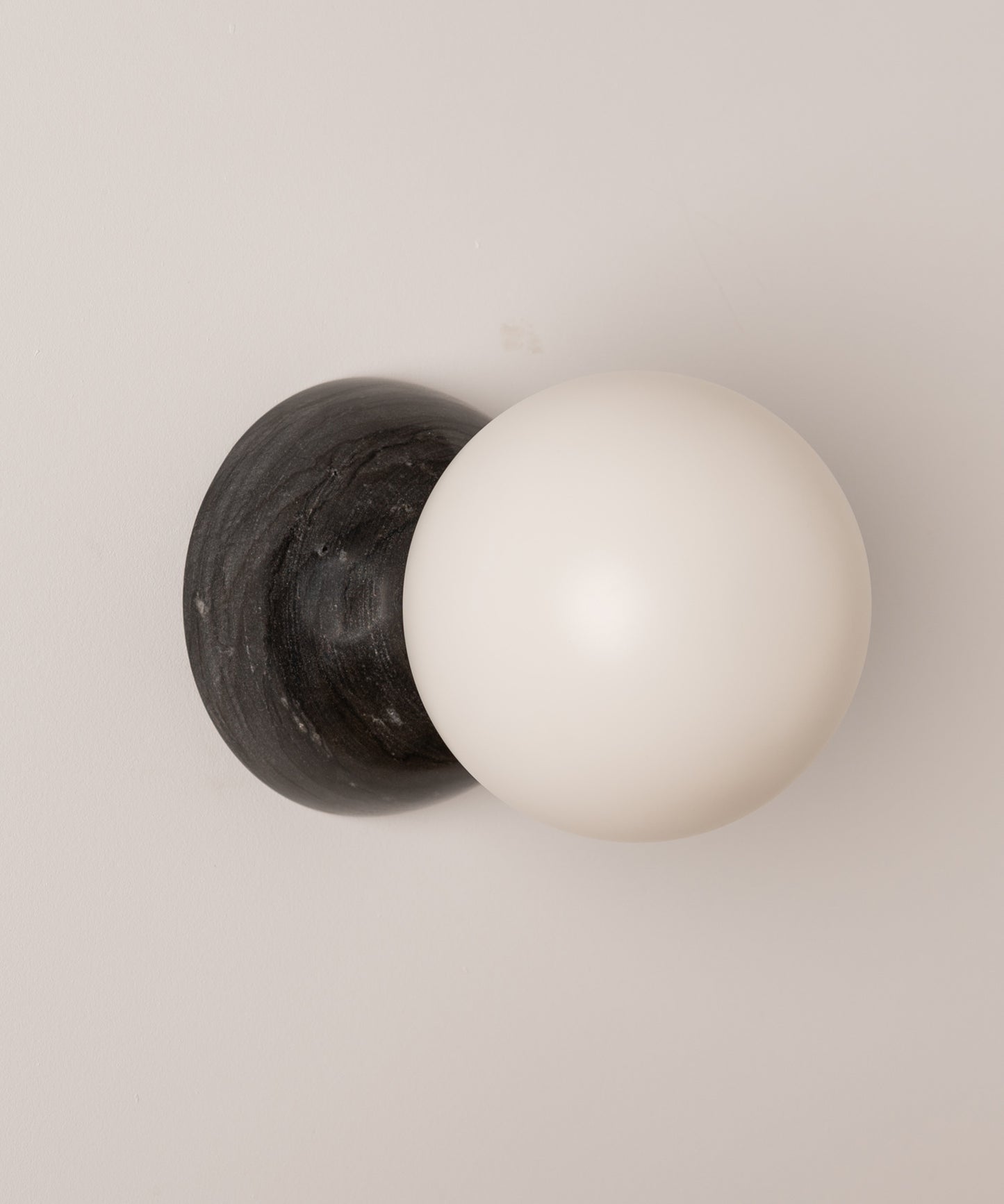 Eklipso Sconce
