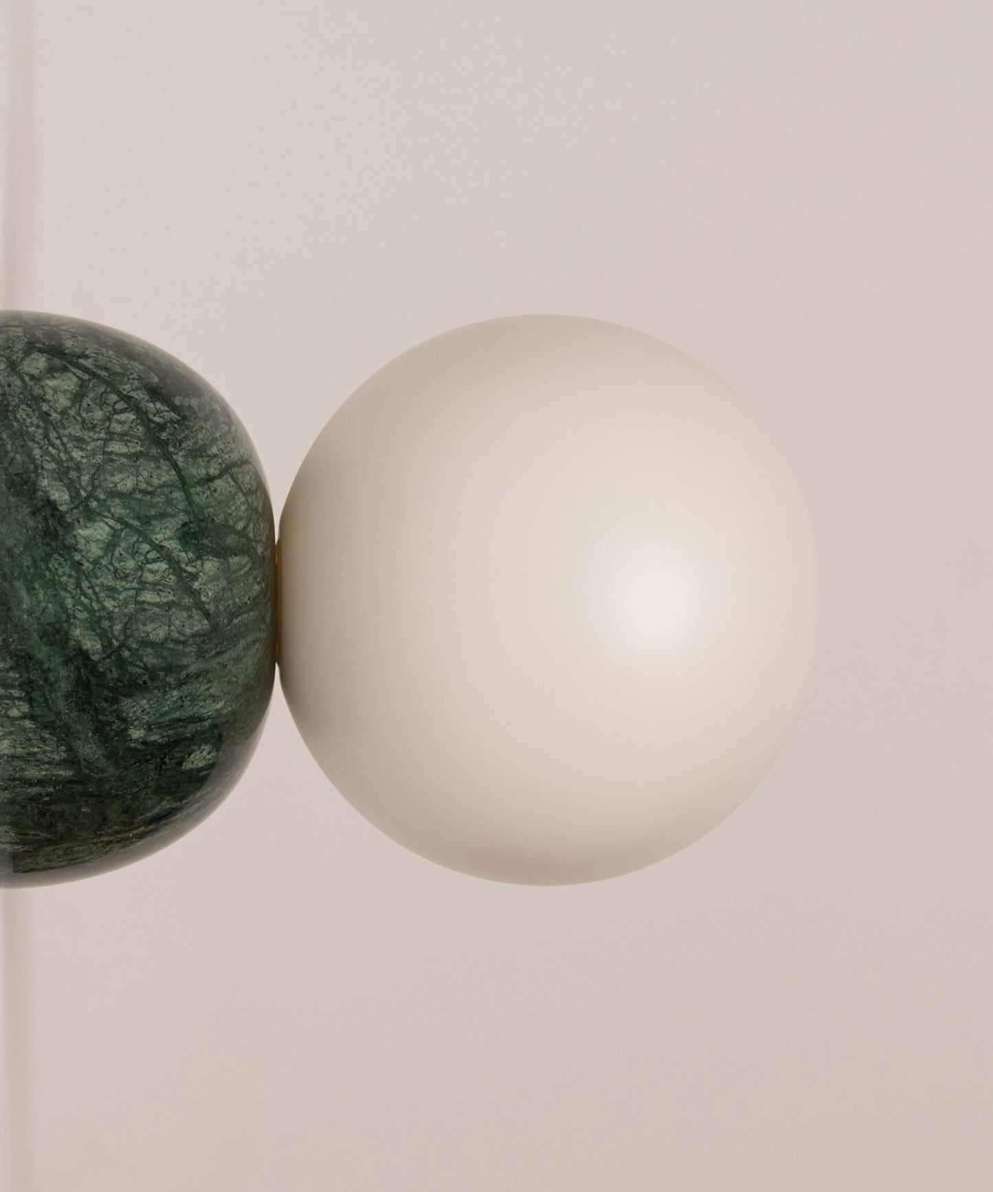 Eklipso Sconce