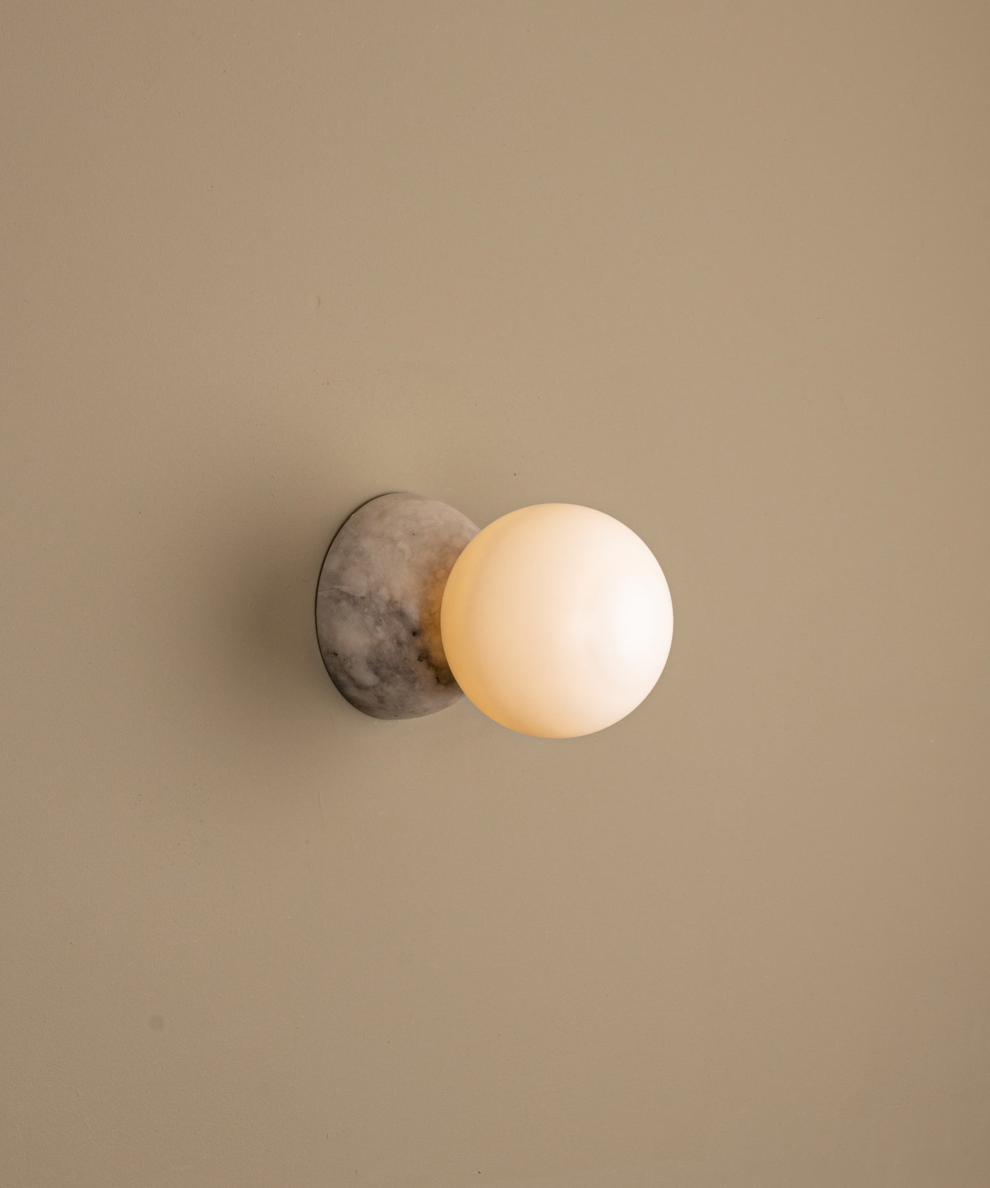 Eklipso Sconce