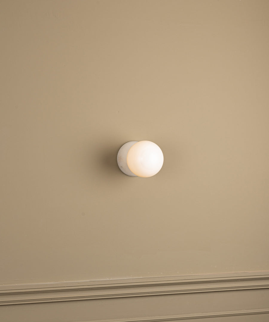 Eklipso Sconce