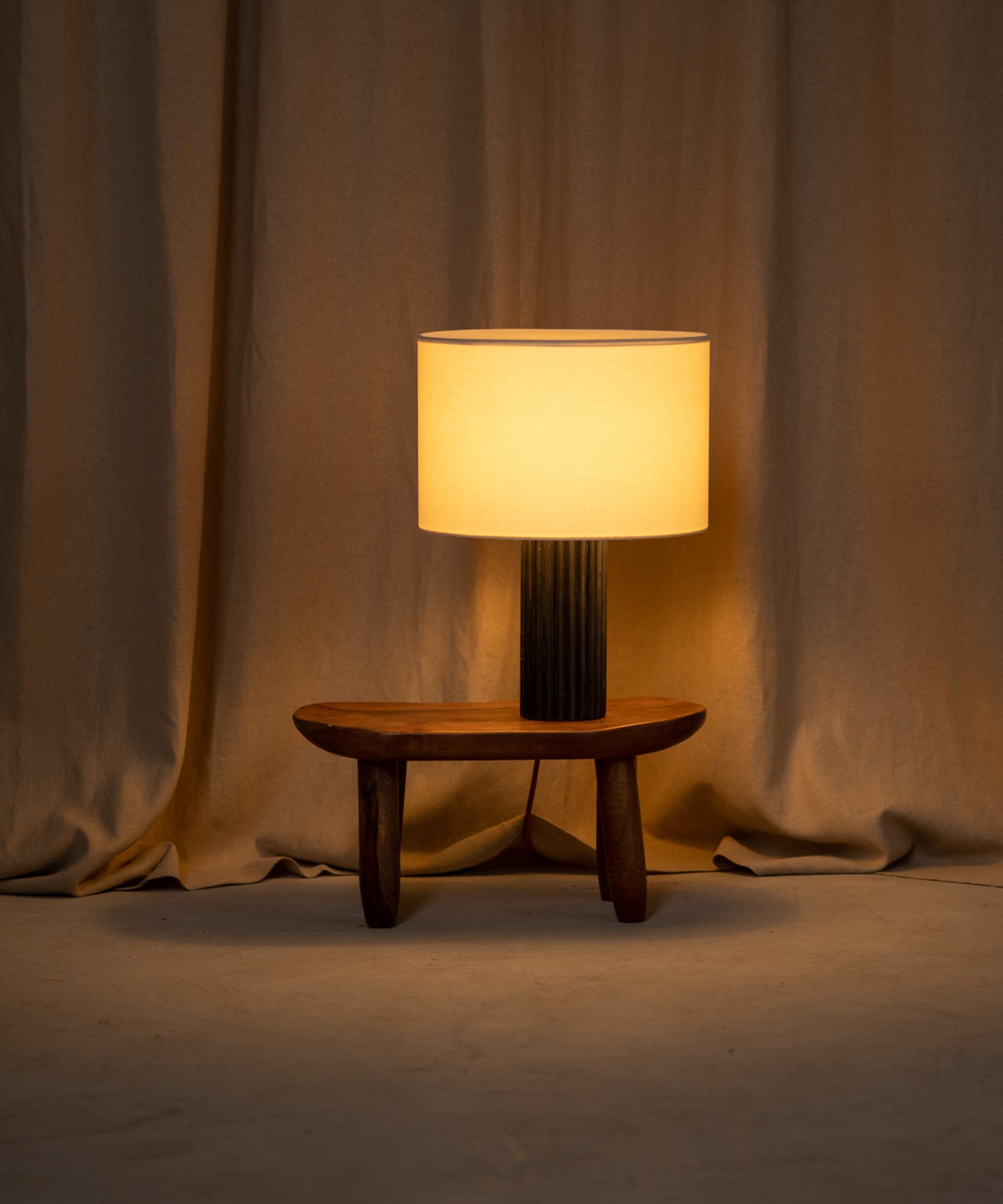 Flutita Table Lamp