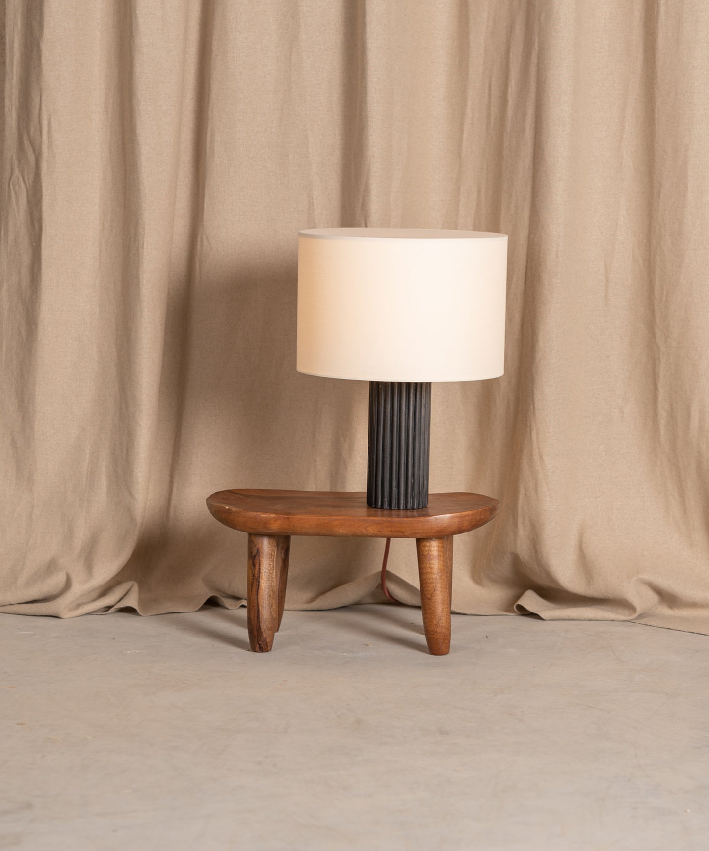 Flutita Table Lamp