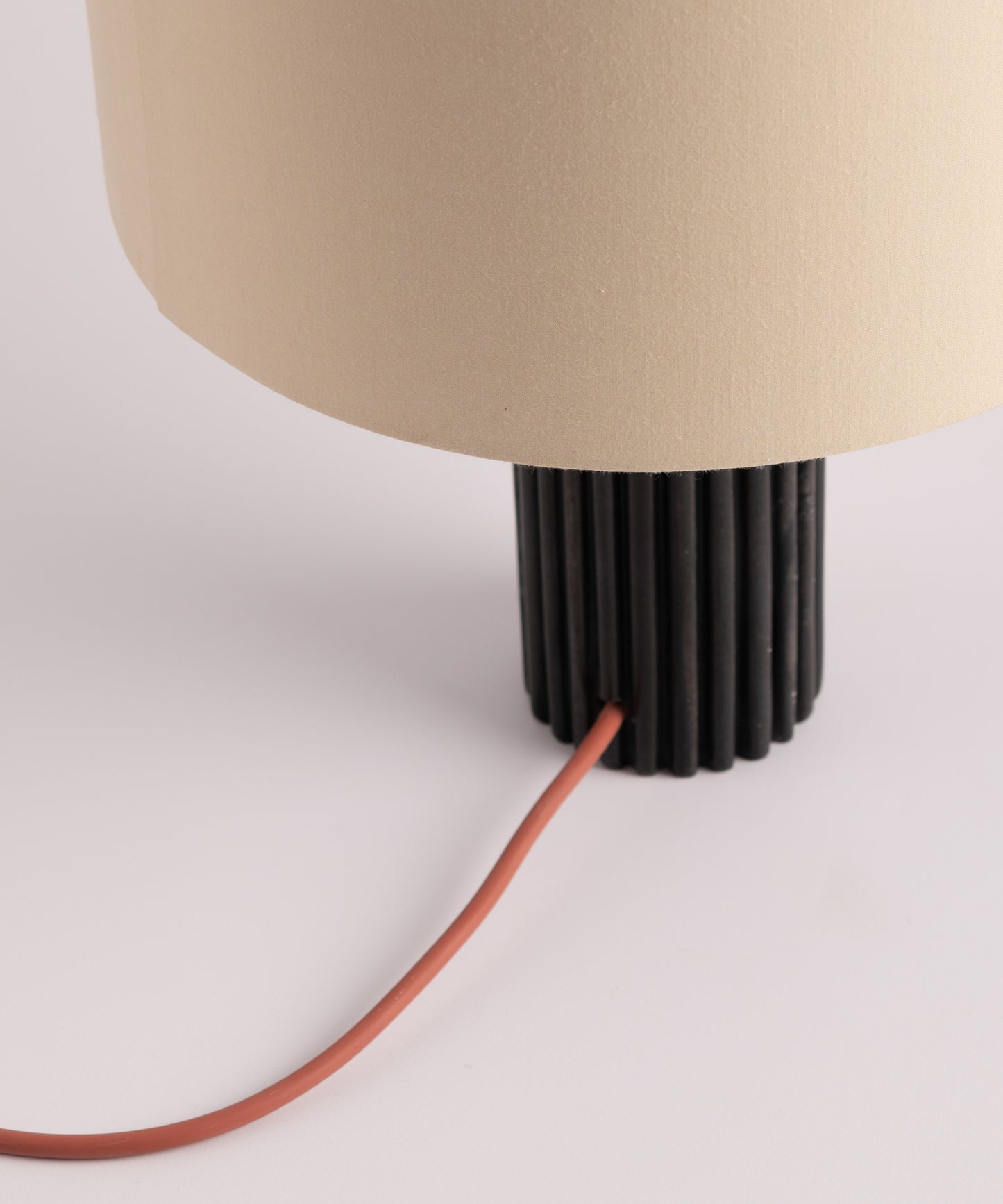 Flutita Table Lamp