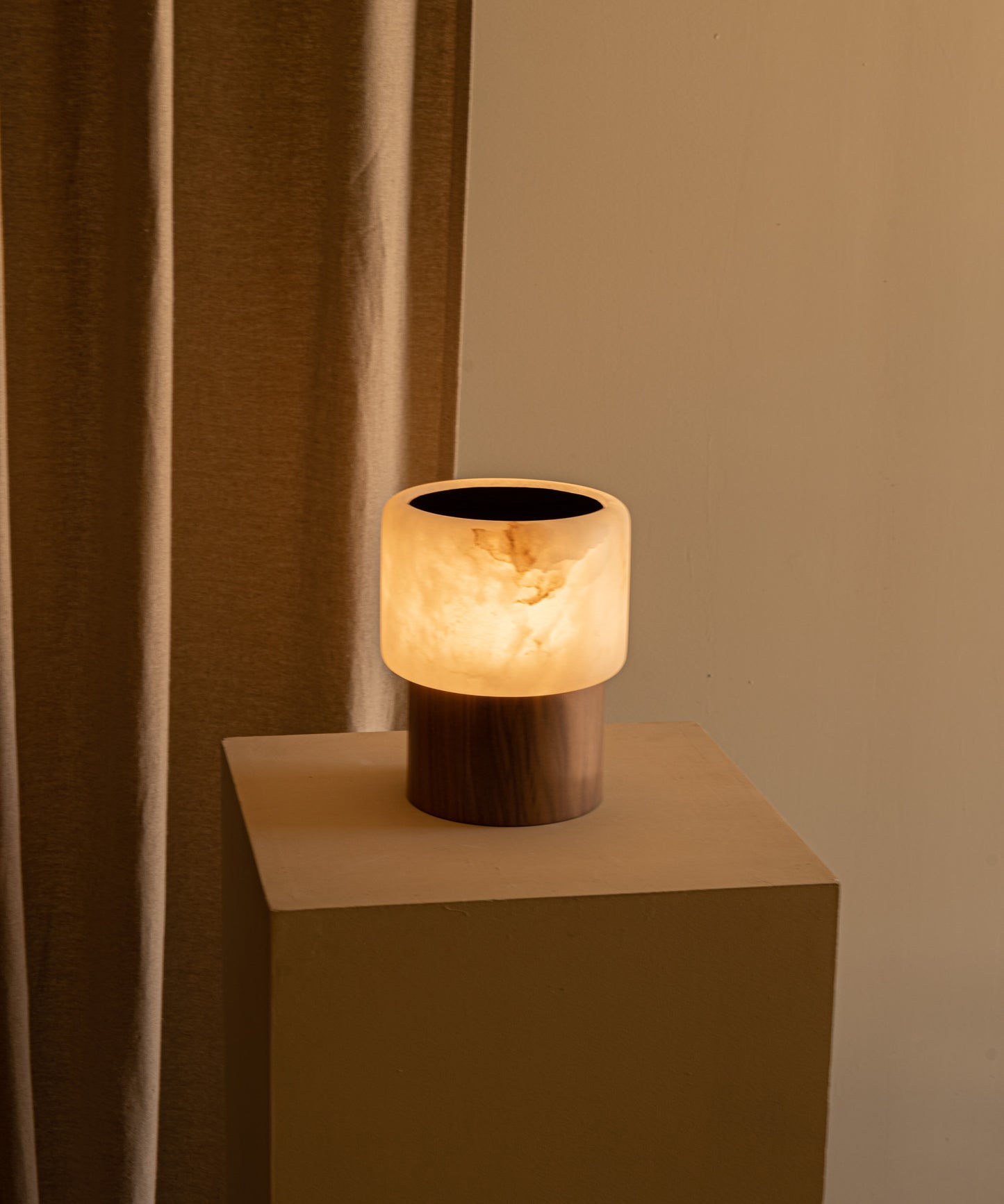 Lanterno Table Lamp