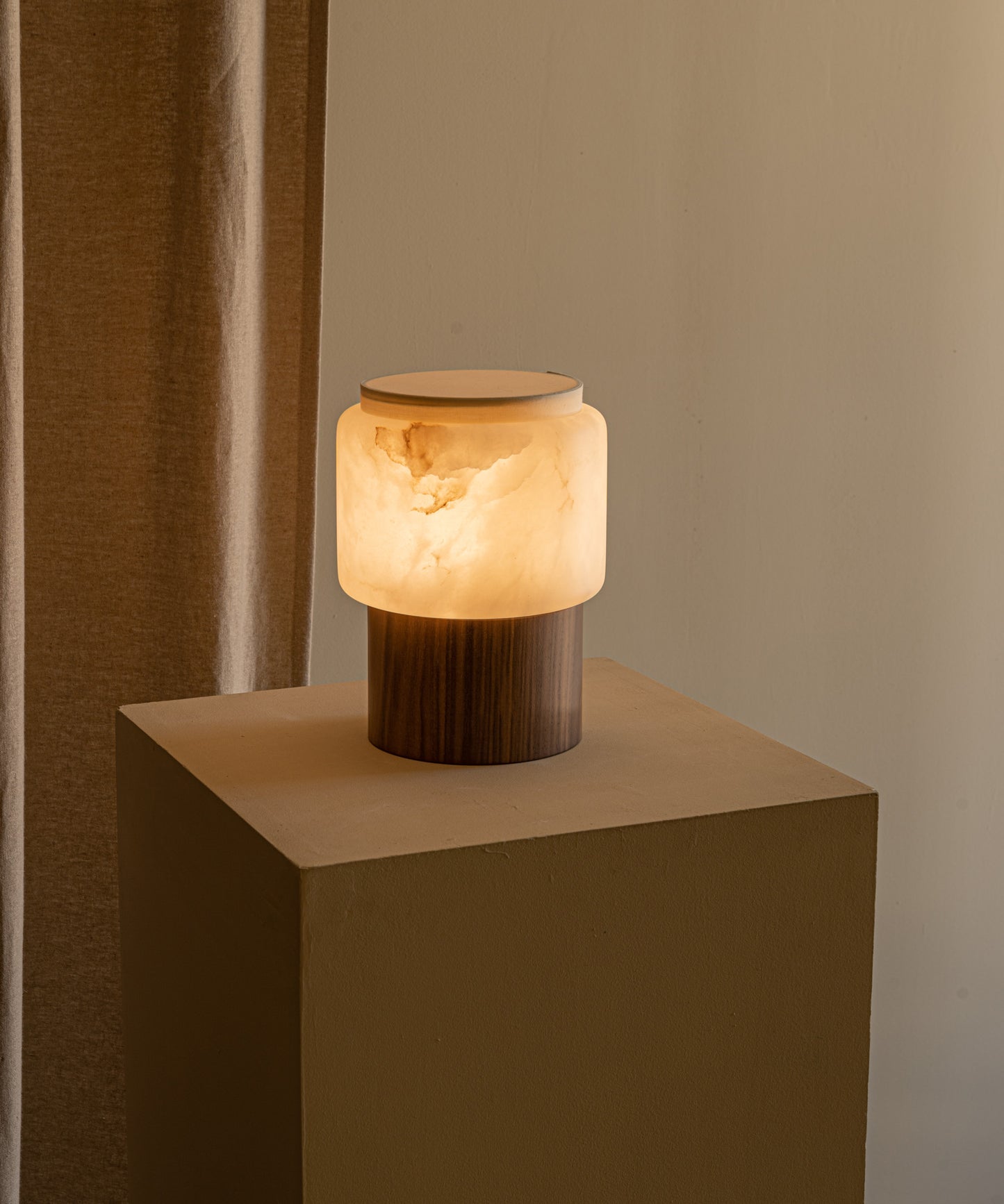 Lanterno Table Lamp