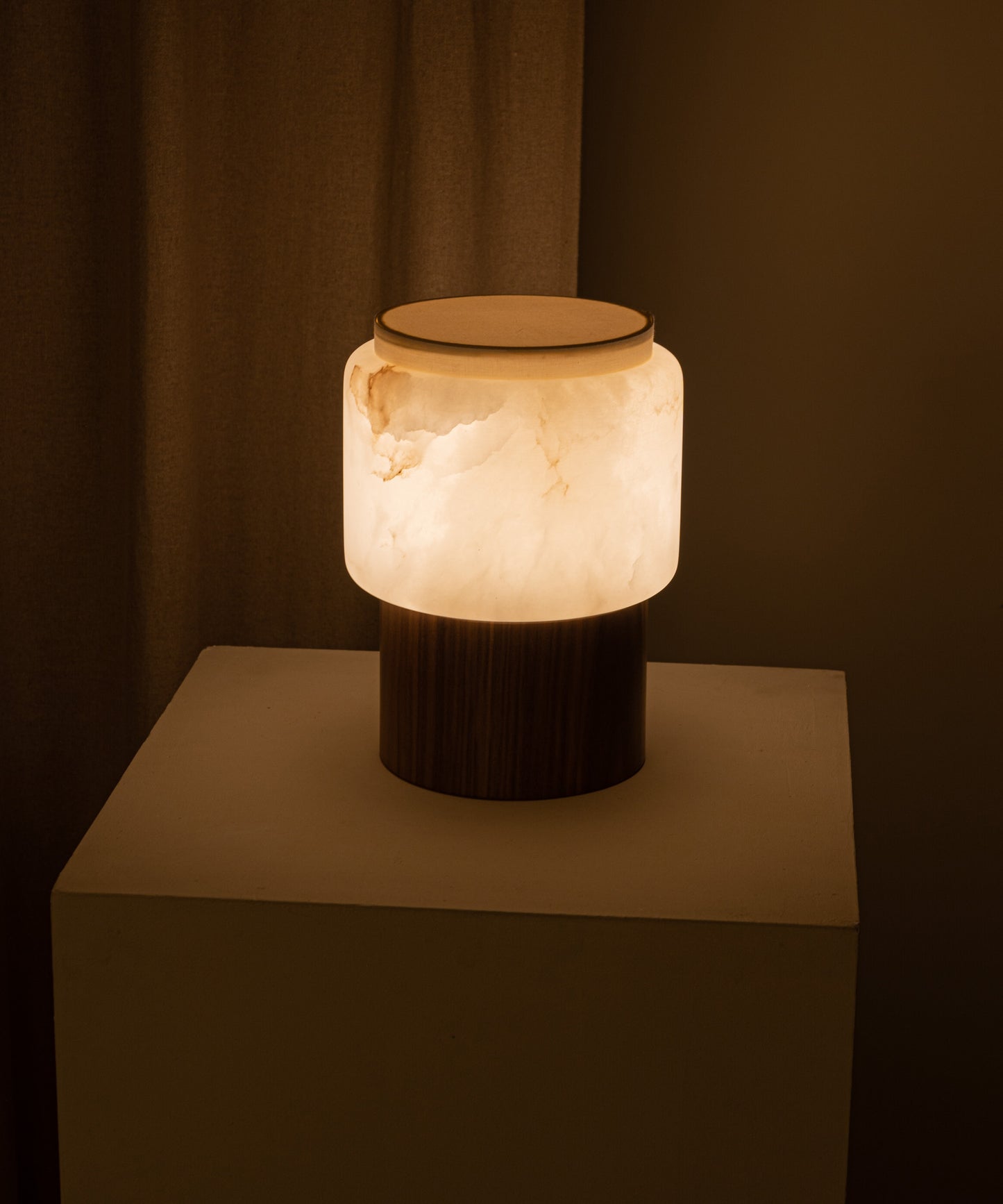 Lanterno Table Lamp