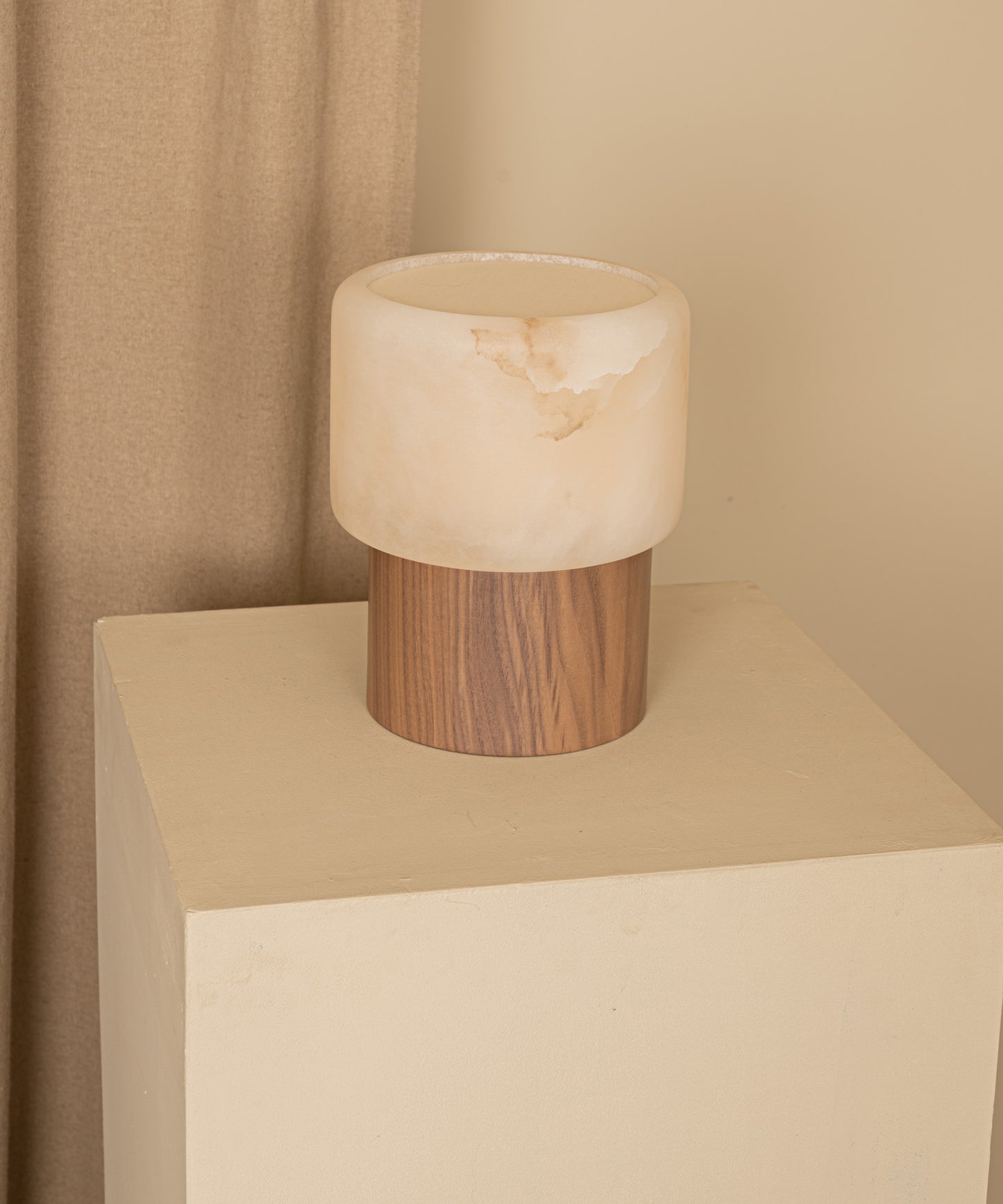 Lanterno Table Lamp