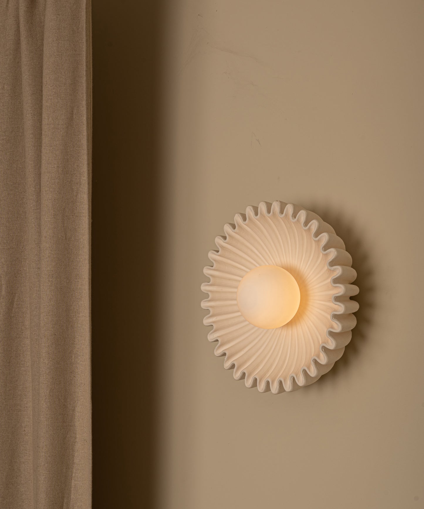 Ostro Sconce