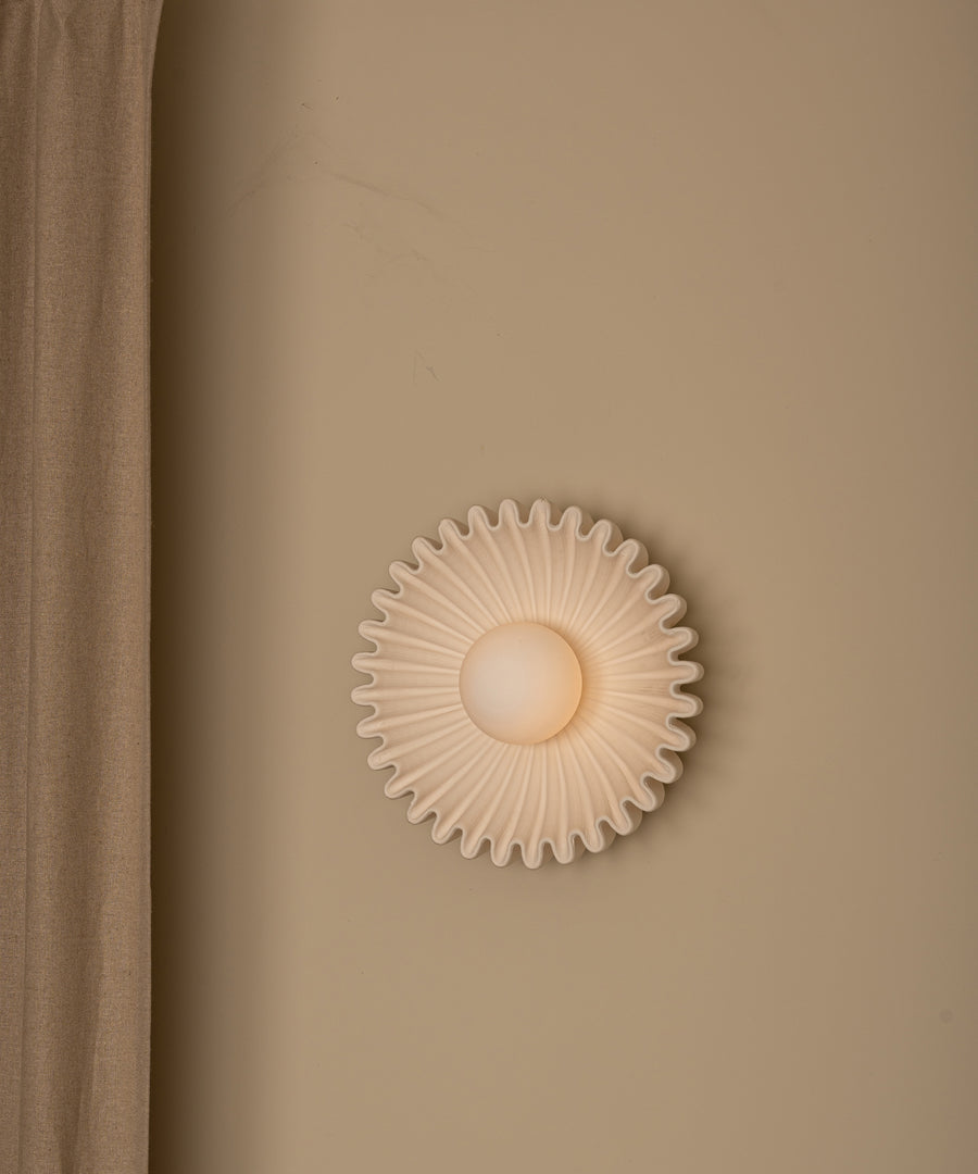Ostro Sconce