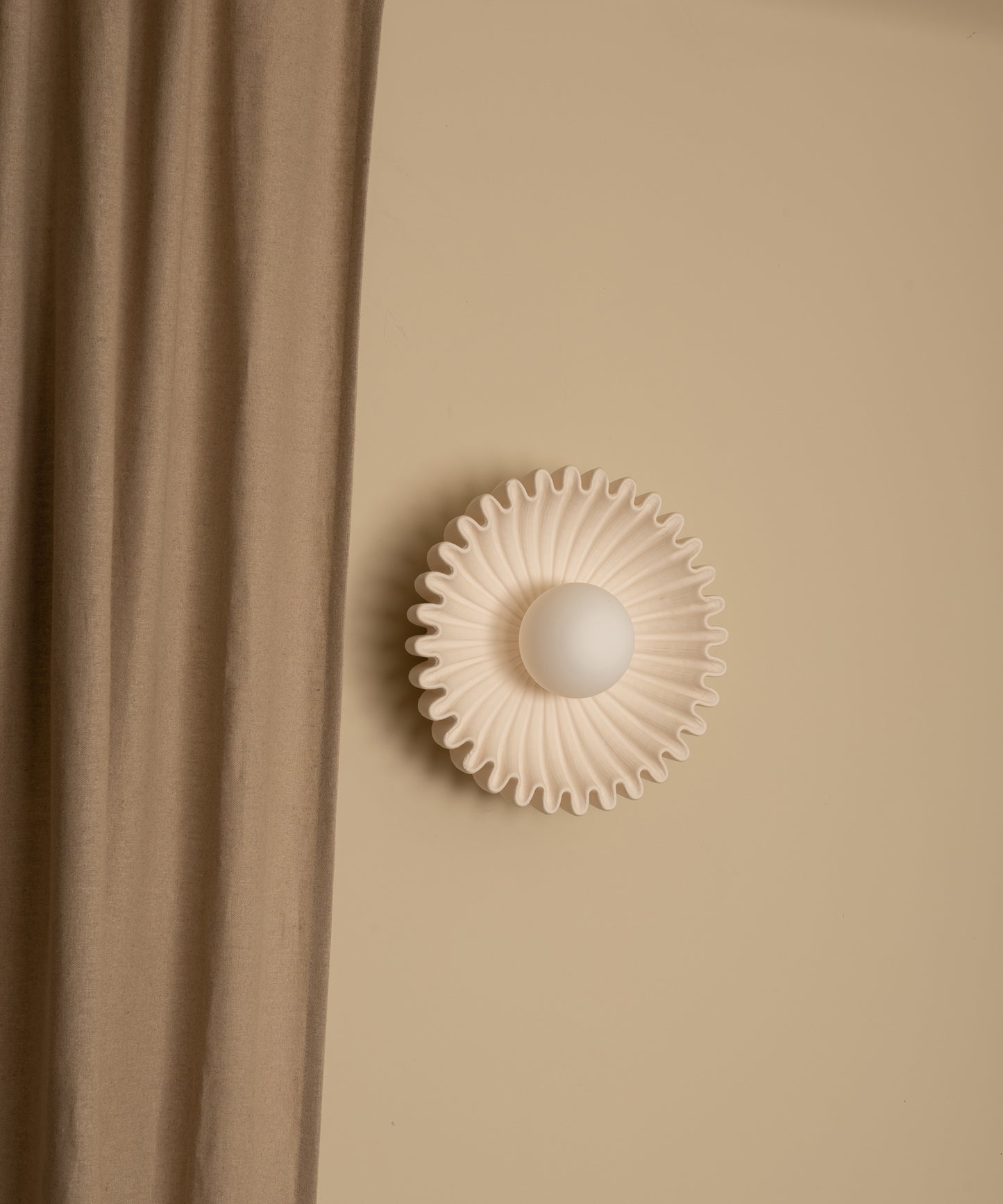 Ostro Sconce