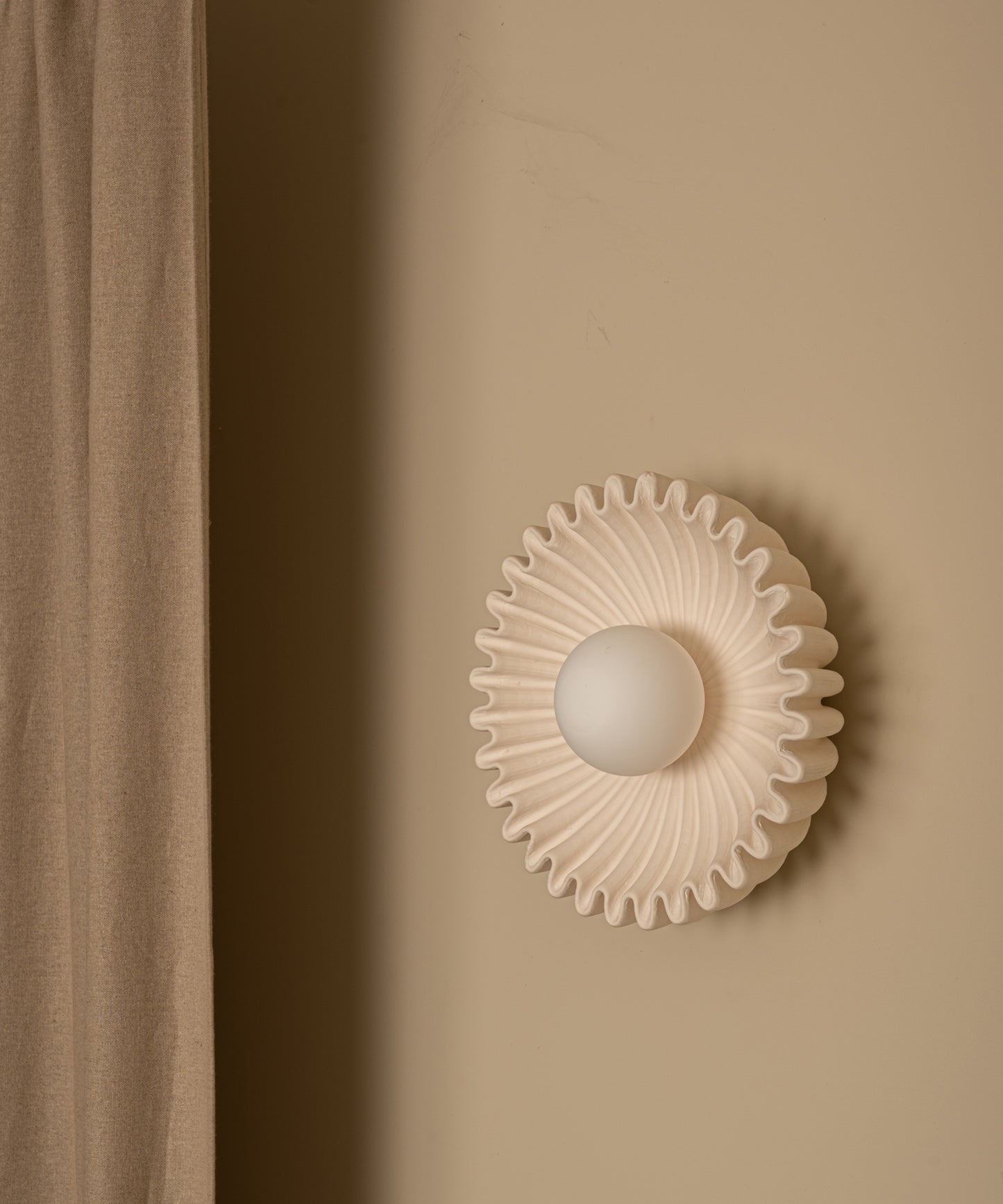 Ostro Sconce