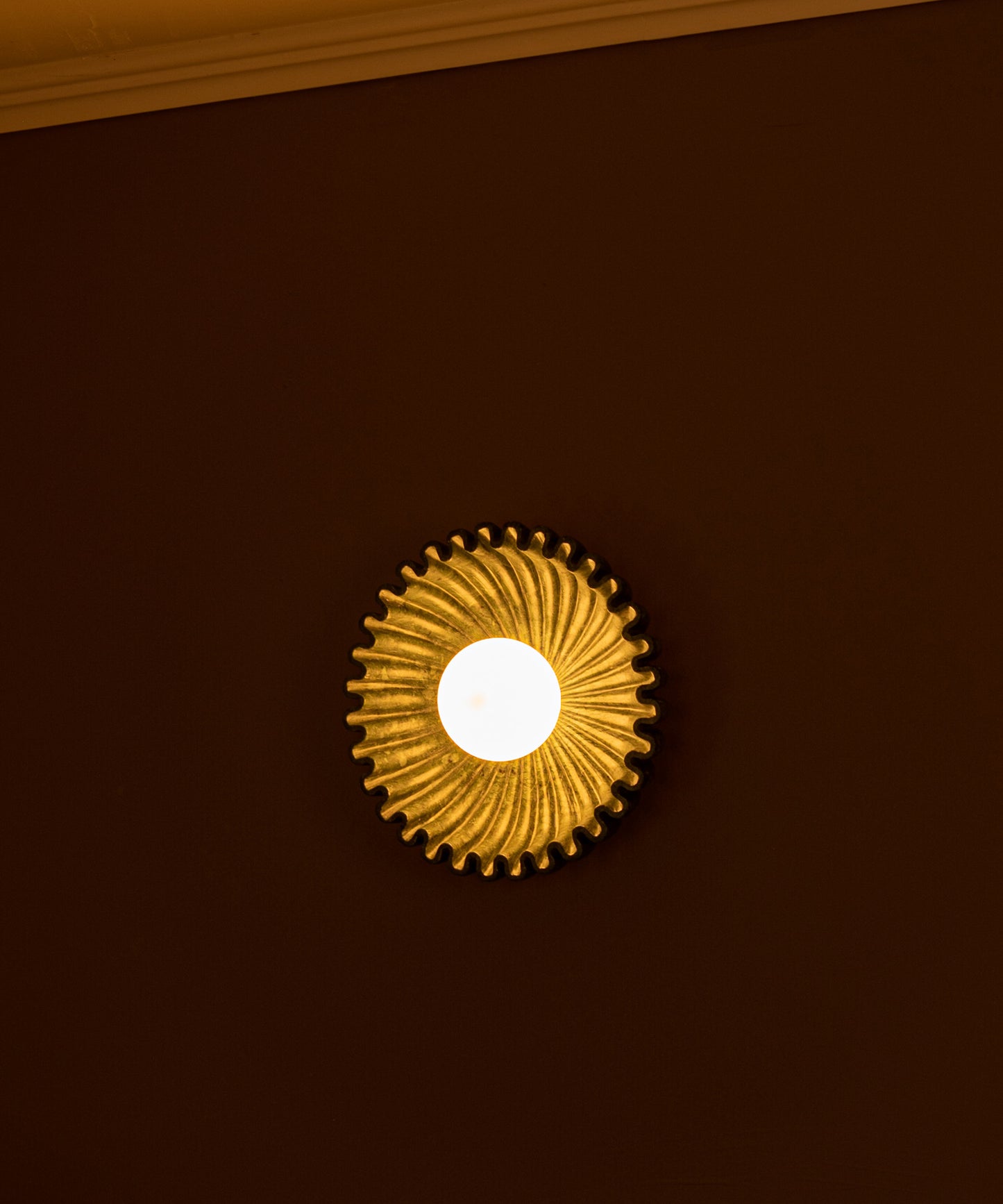 Ostro Sconce