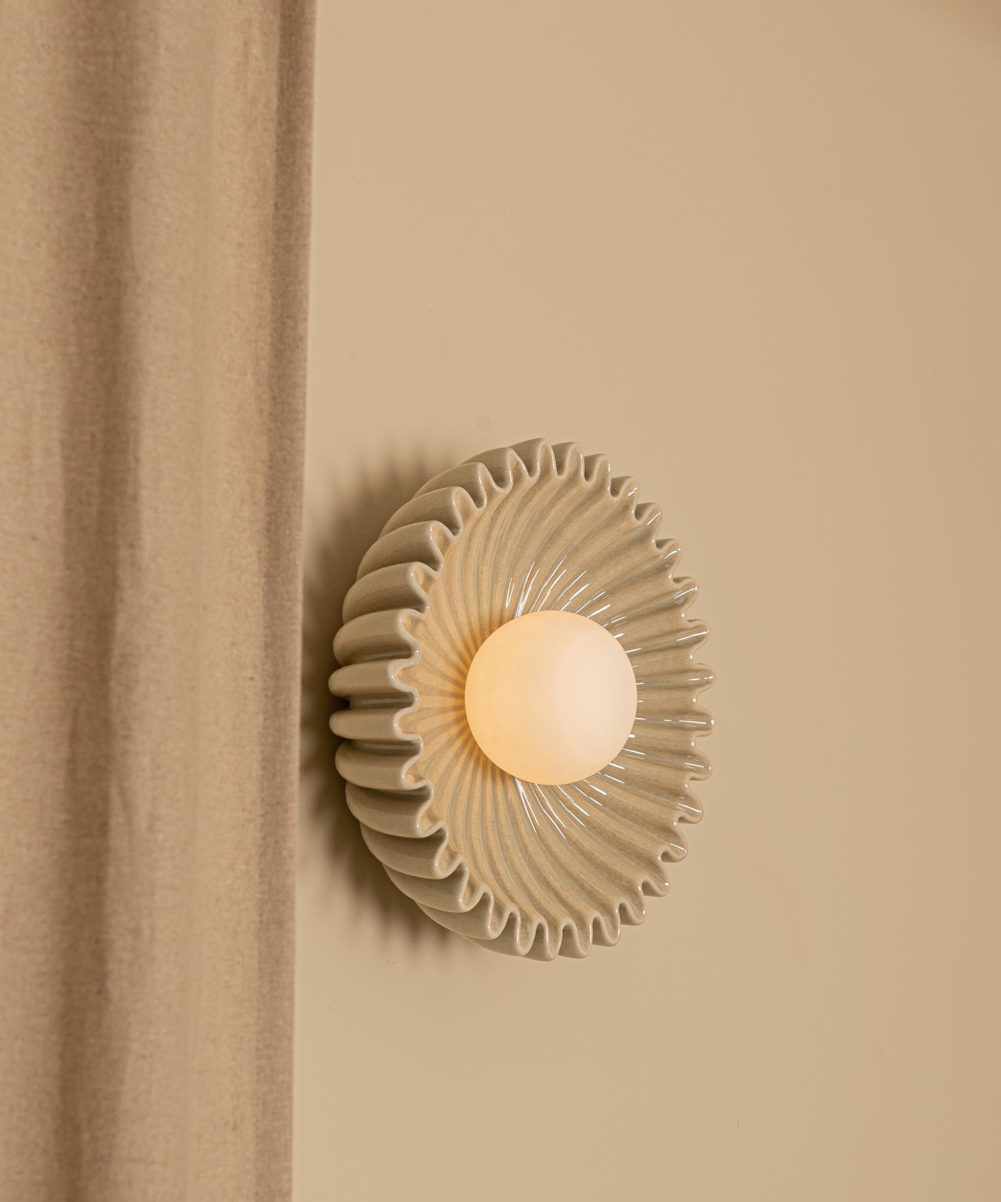 Ostro Sconce