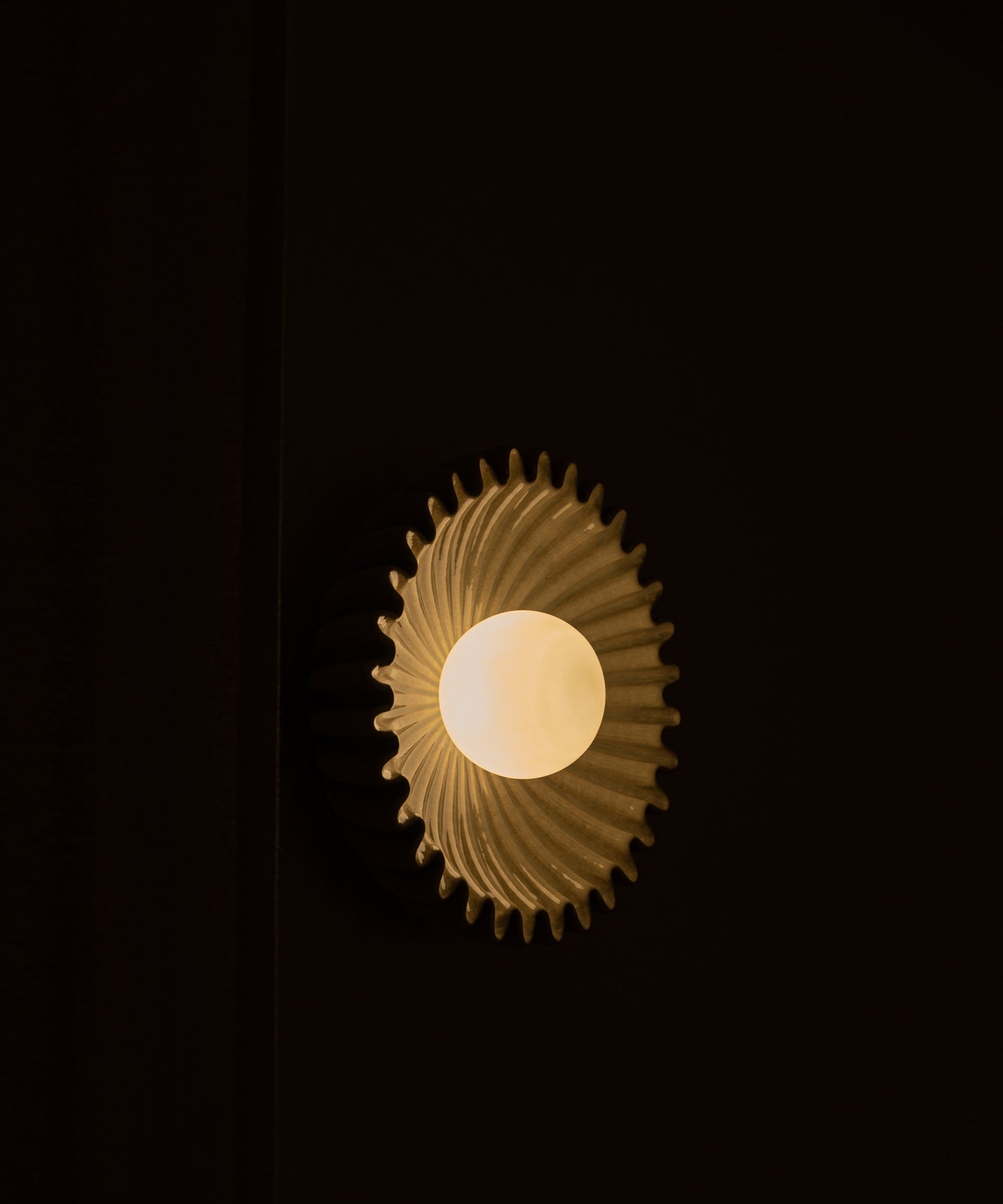 Ostro Sconce