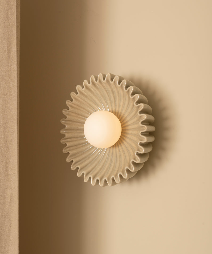 Ostro Sconce