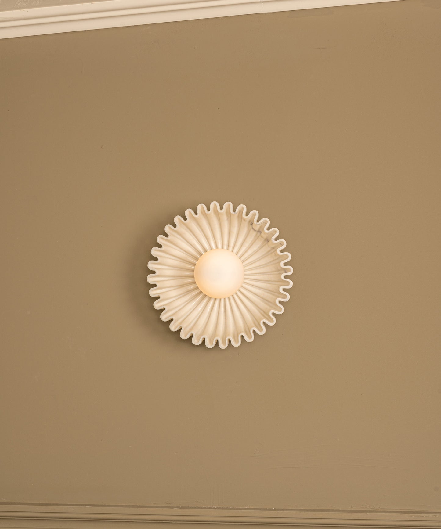 Ostro Sconce