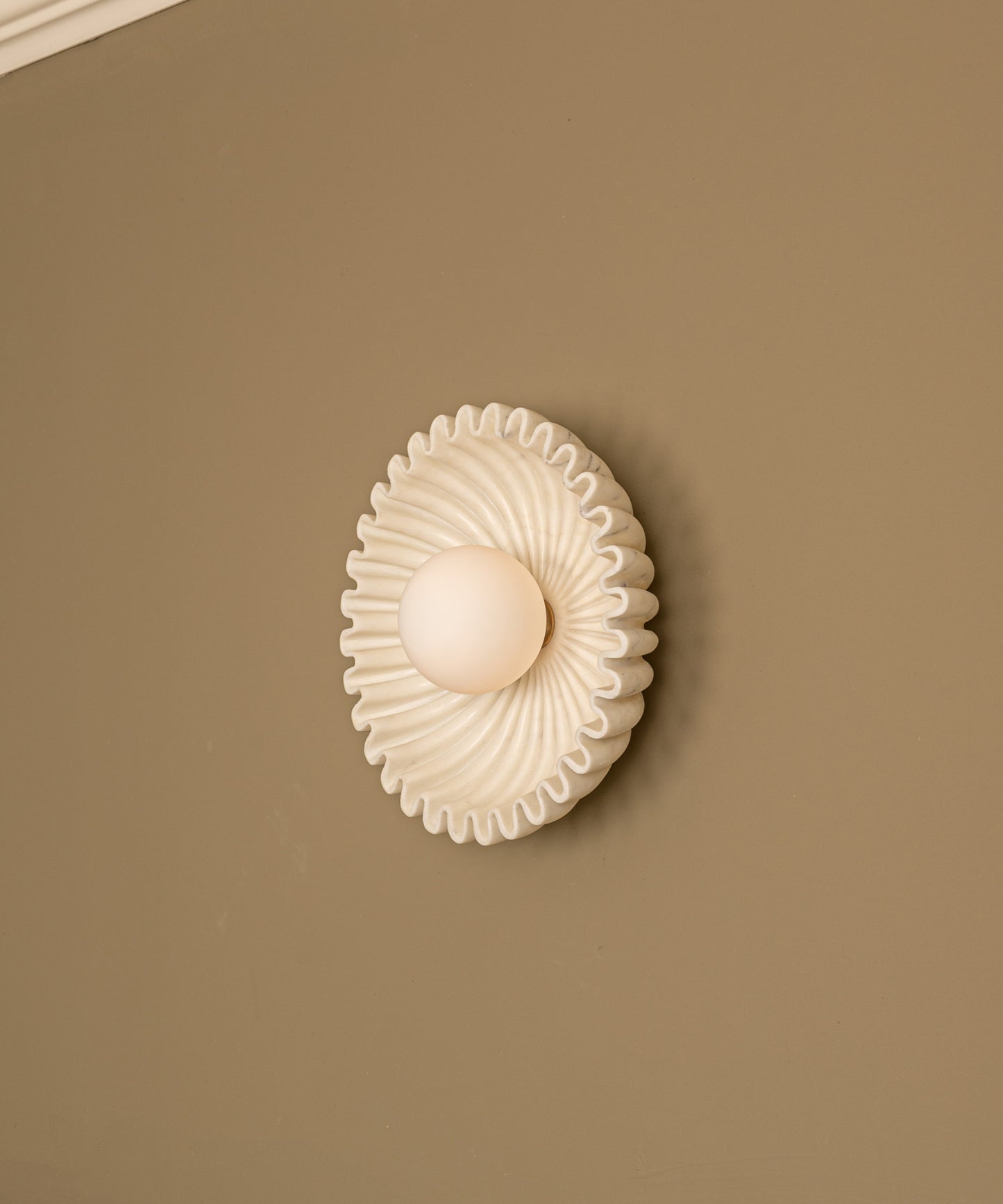 Ostro Sconce