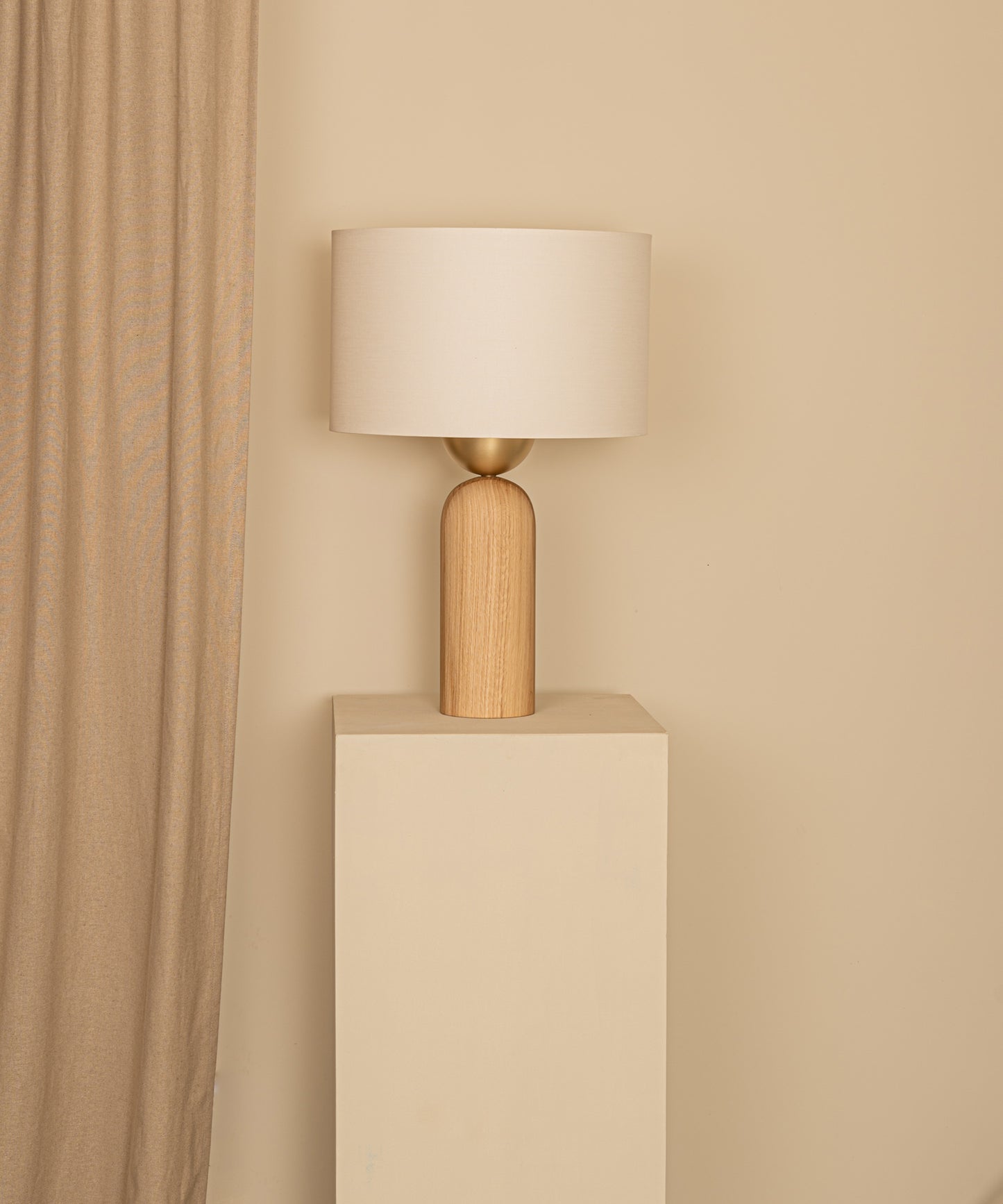 Peona Table Lamp