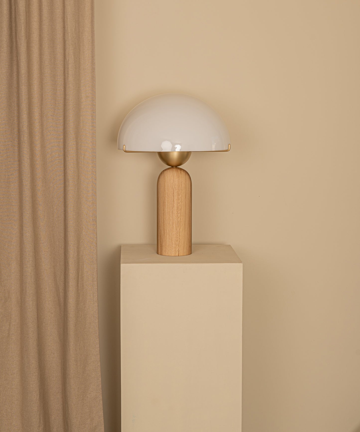 Peono Table Lamp