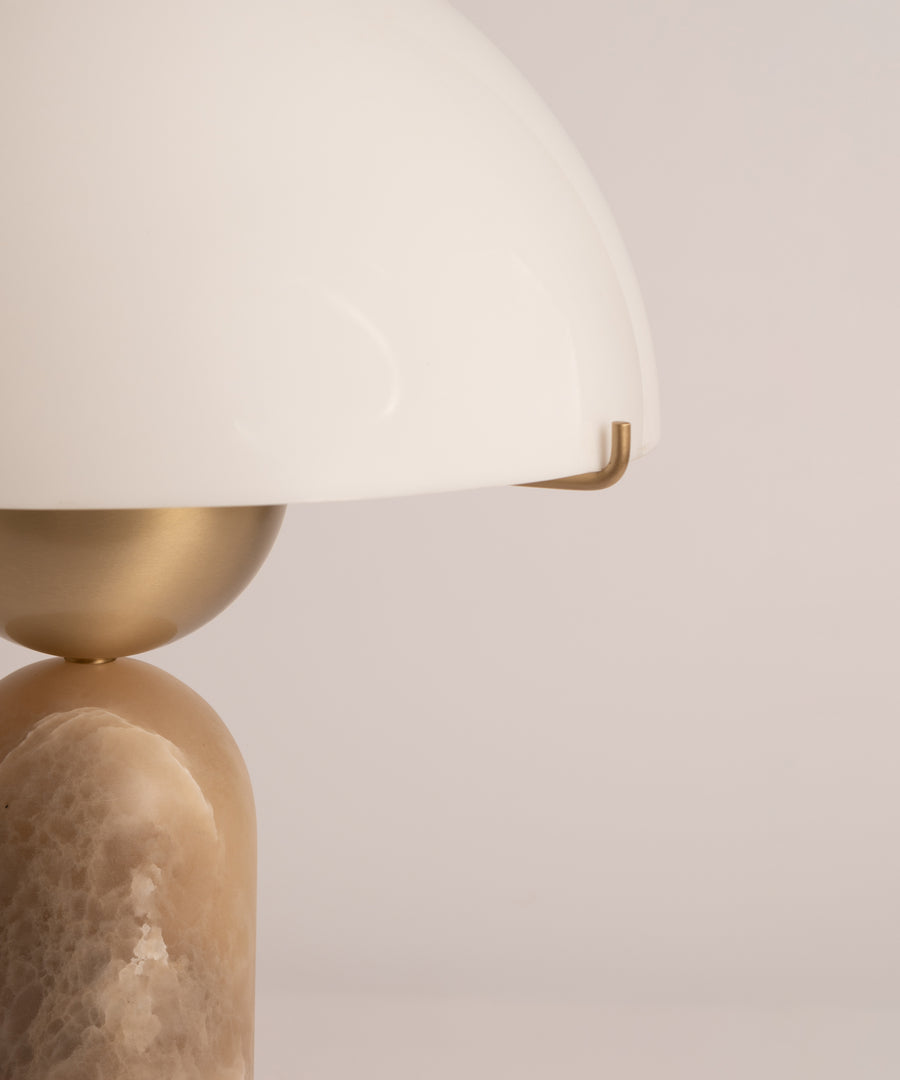 Peono Table Lamp