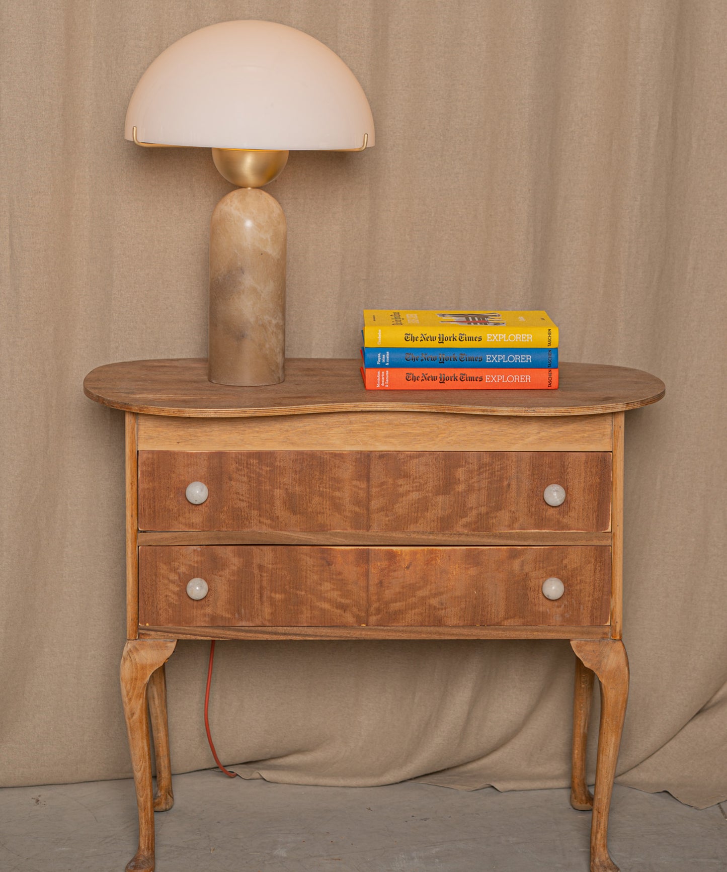 Peono Table Lamp