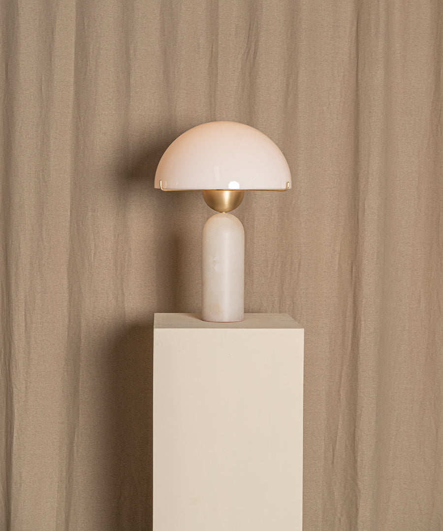 Peono Table Lamp