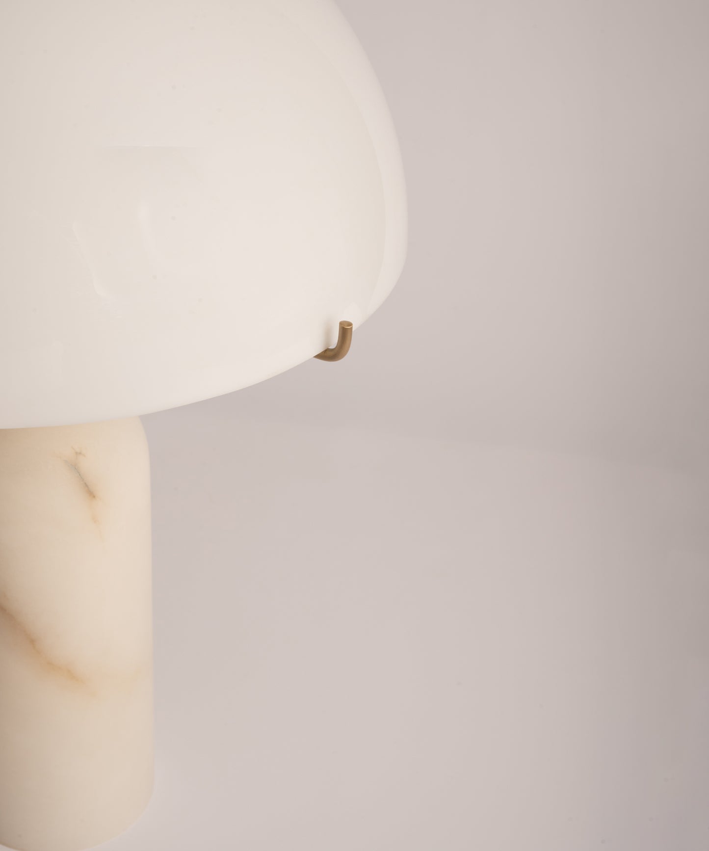 Peono Table Lamp