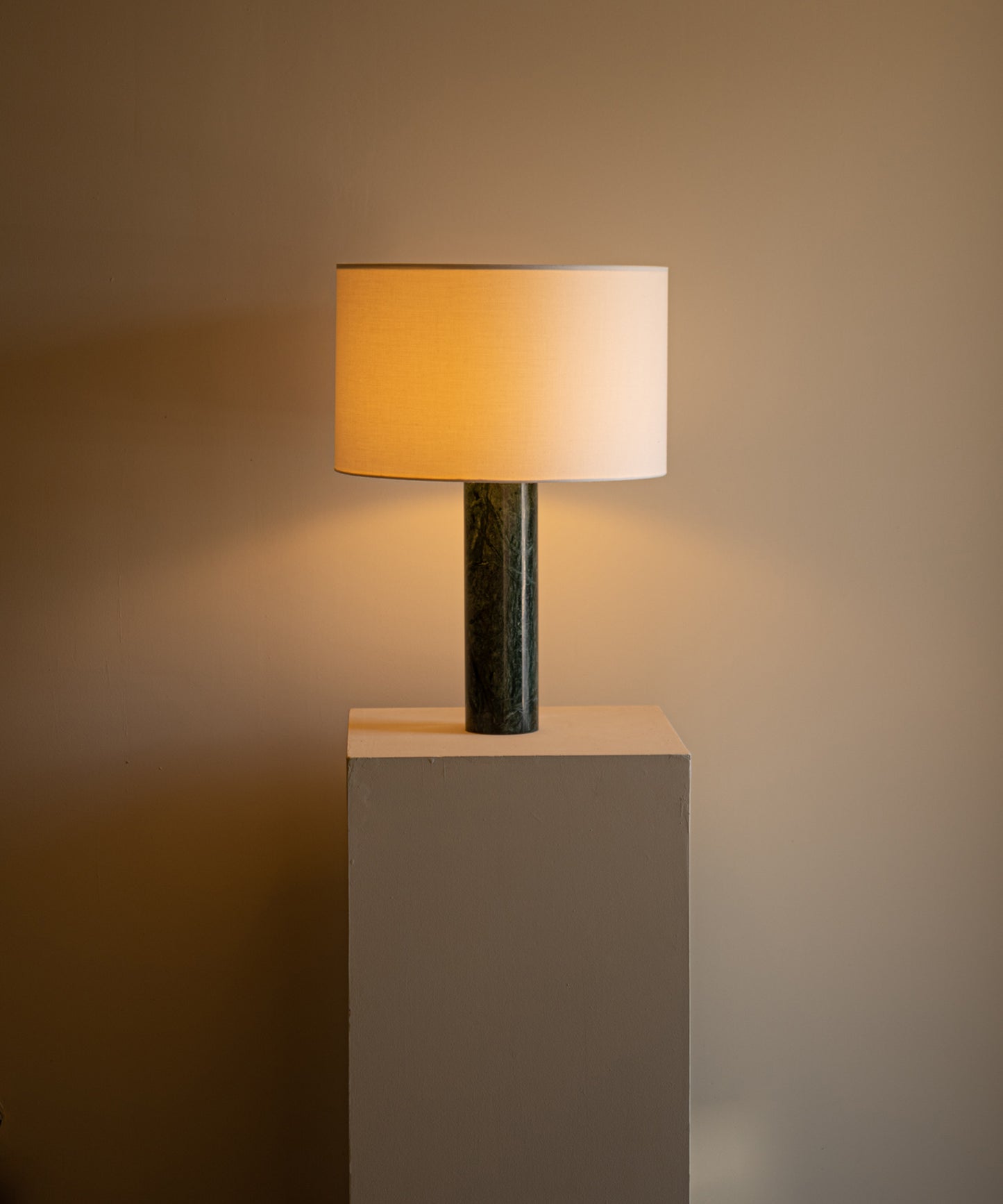 Pipo Table Lamp