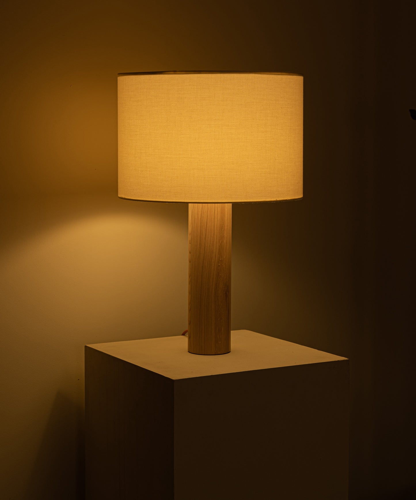 Pipo Table Lamp