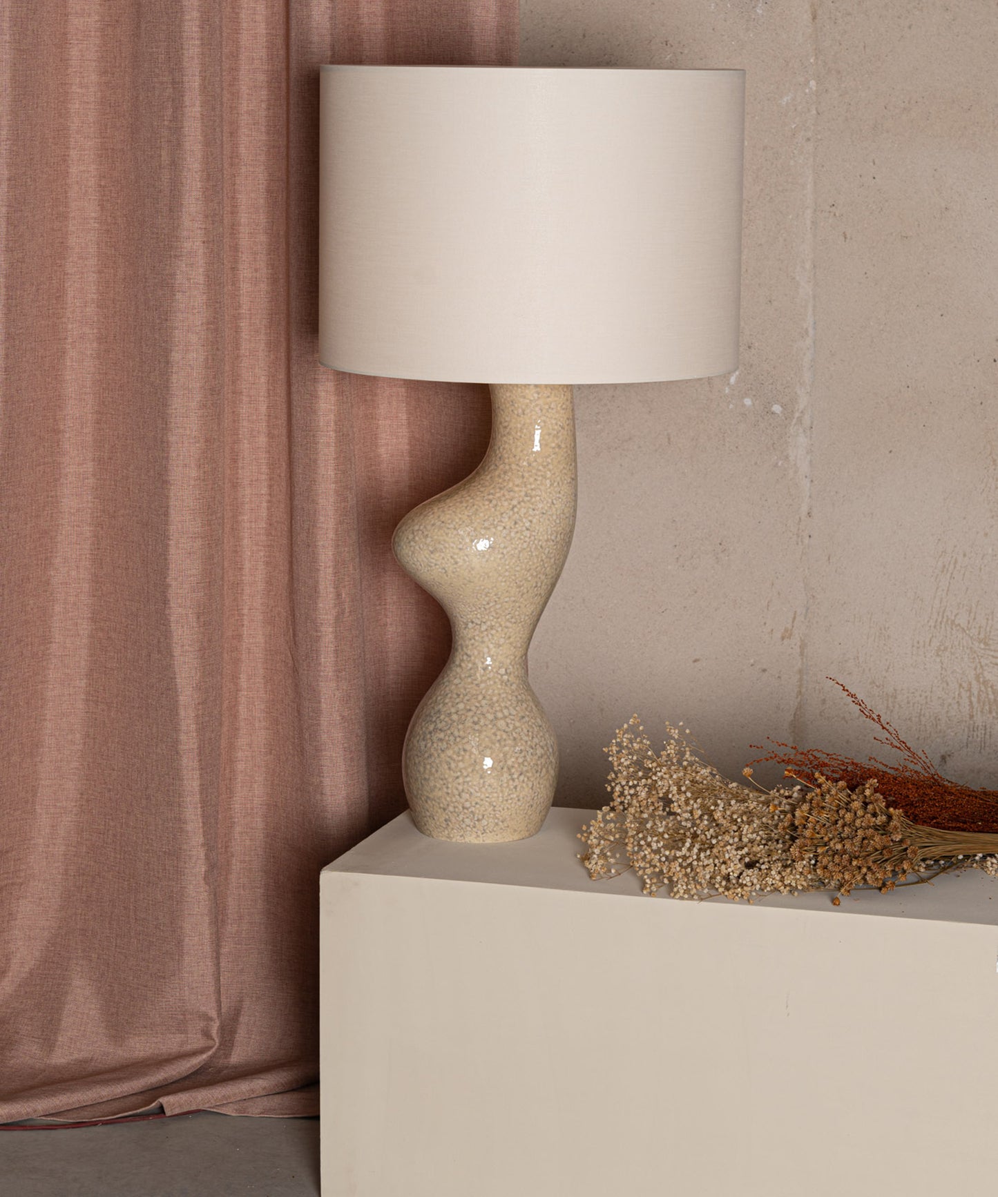 Venuso Table Lamp