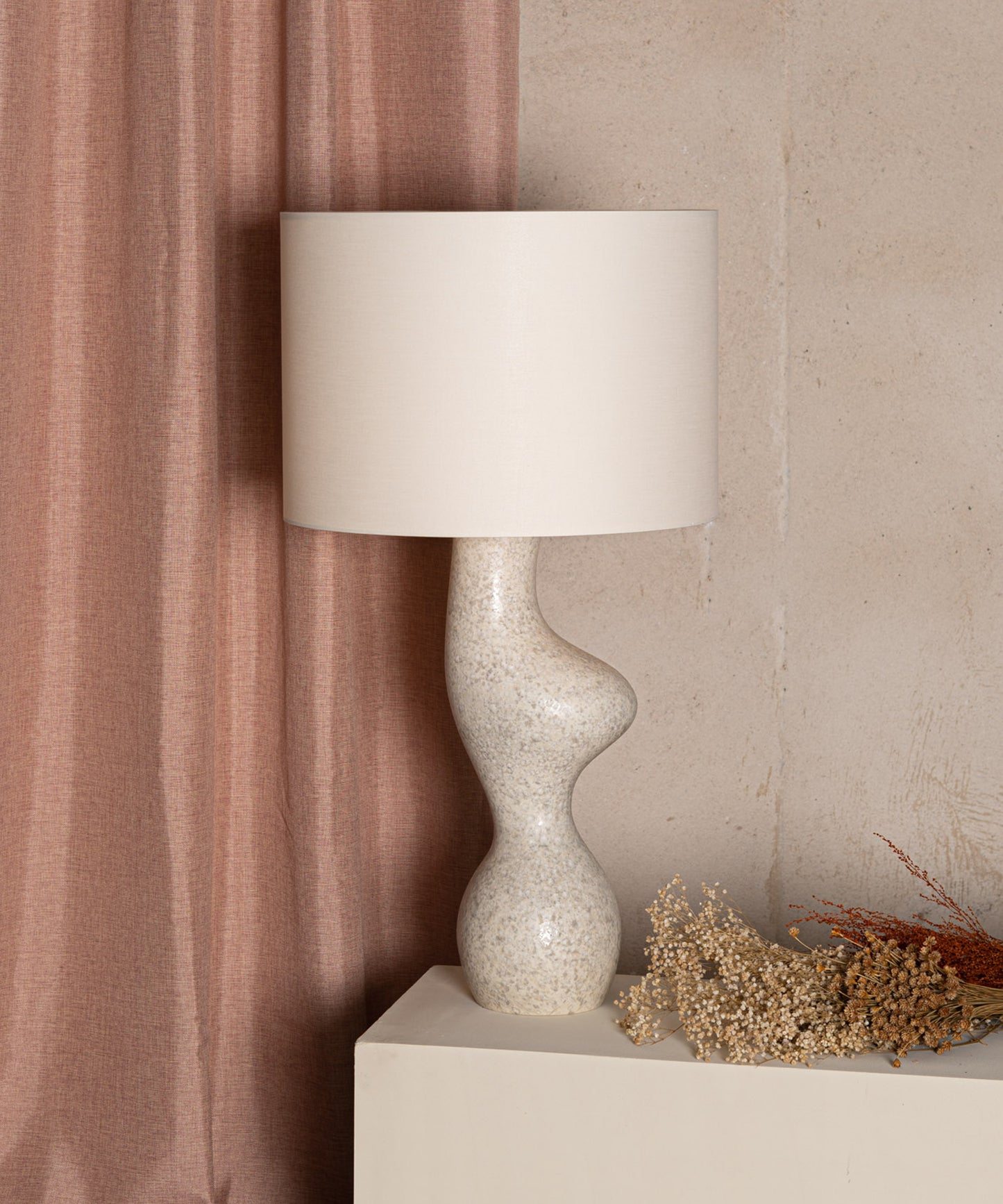 Venuso Table Lamp