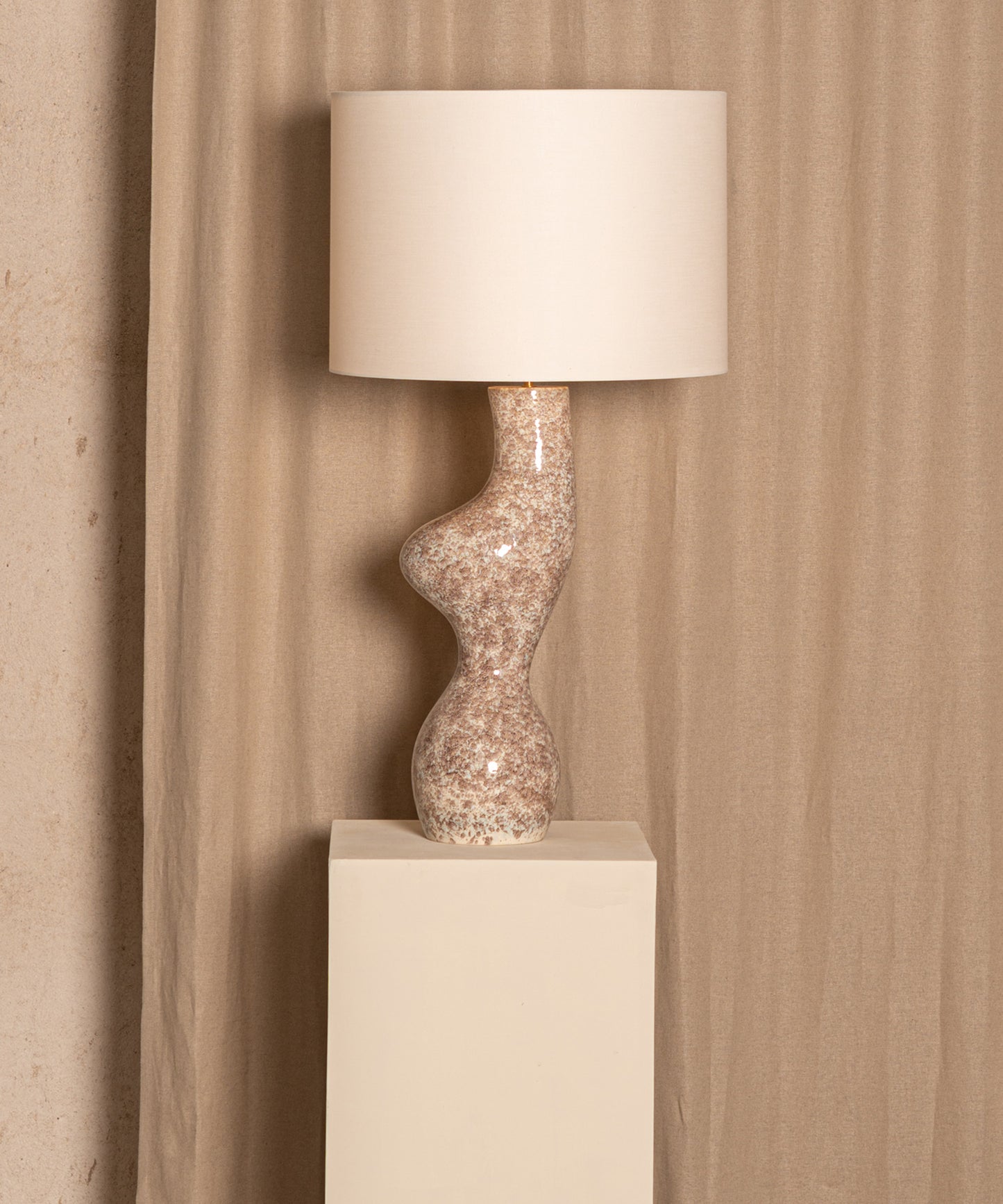 Venuso Table Lamp