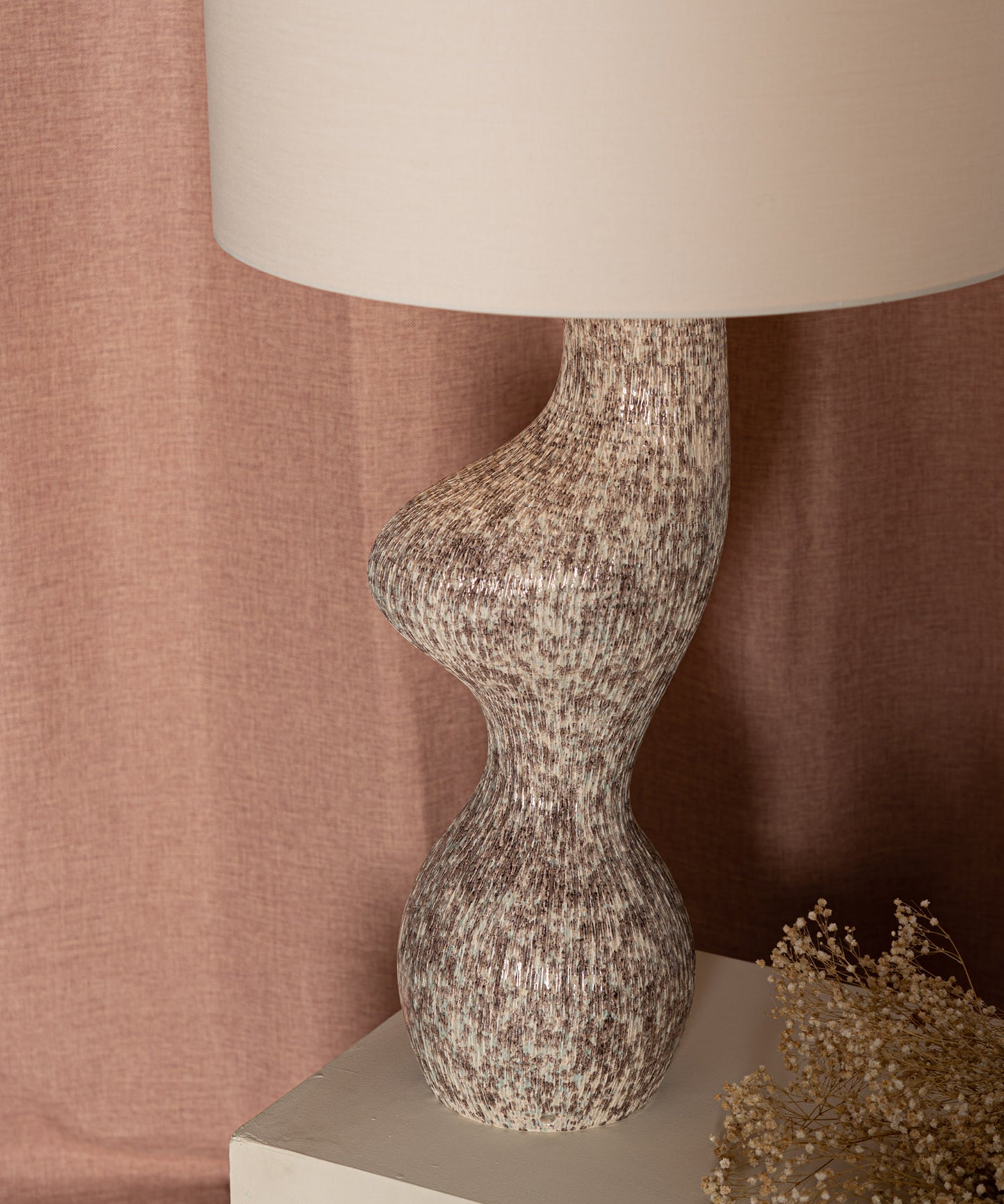 Venuso Table Lamp