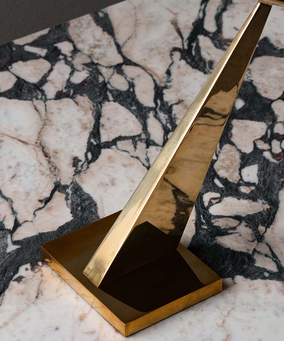 TRNK-_0003_MENU_Interconnect_Candleholder_Plinth_Low_6
