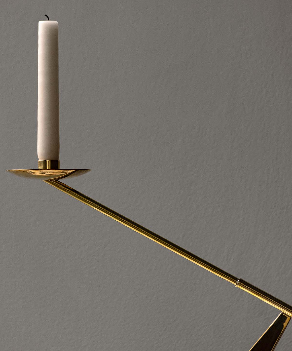 Interconnect Candle Holder