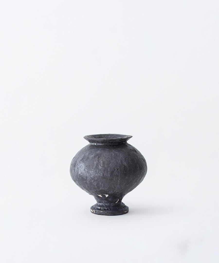Stamnos Antracita Stoneware Vase