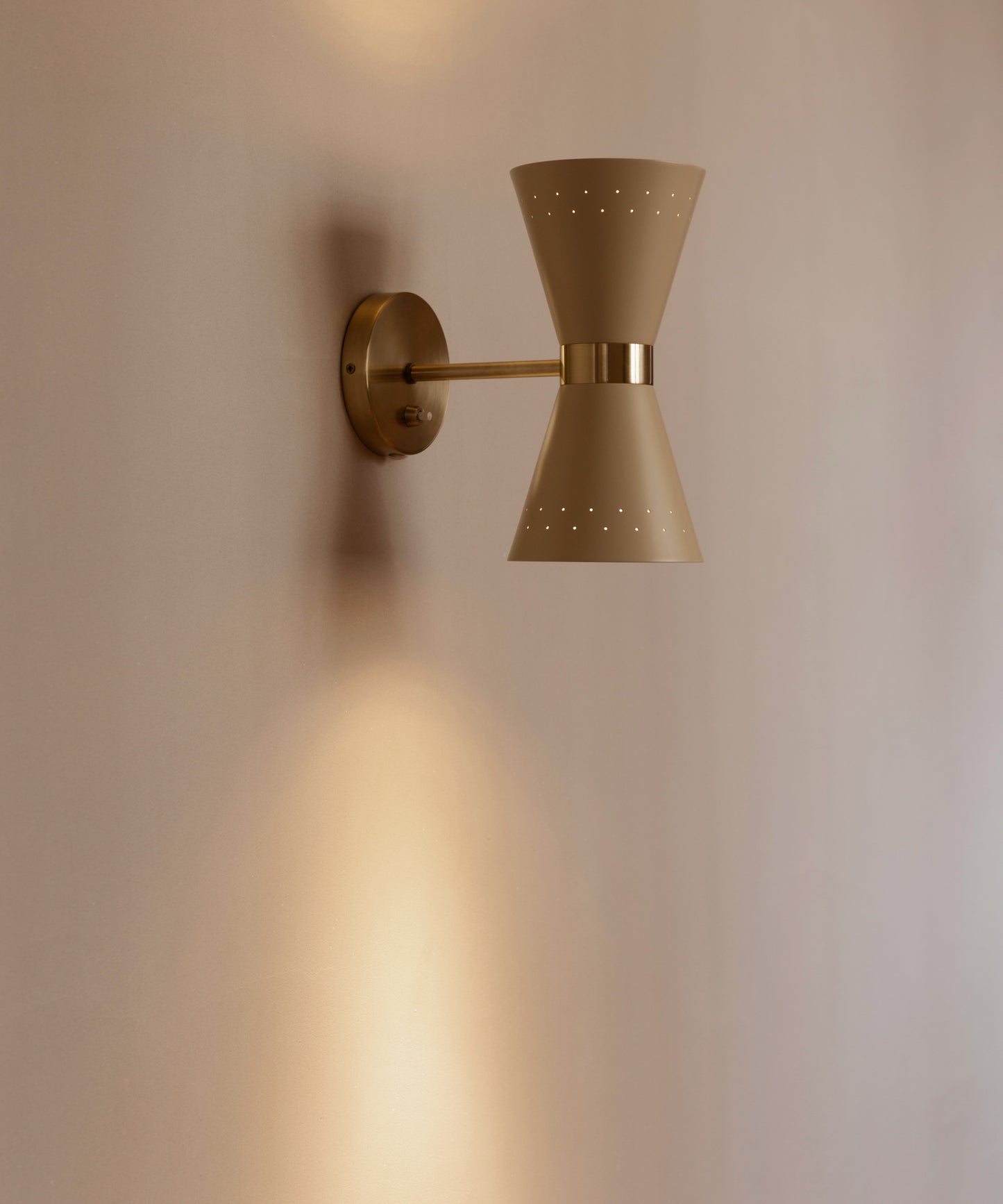Collector Wall Lamp
