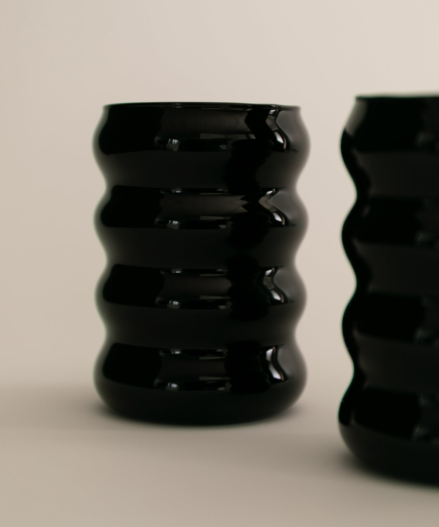 Opaque Ripple Cup Set