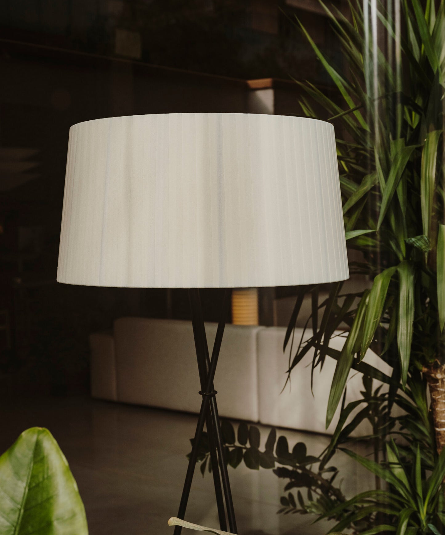 Tripode G5 Floor Lamp