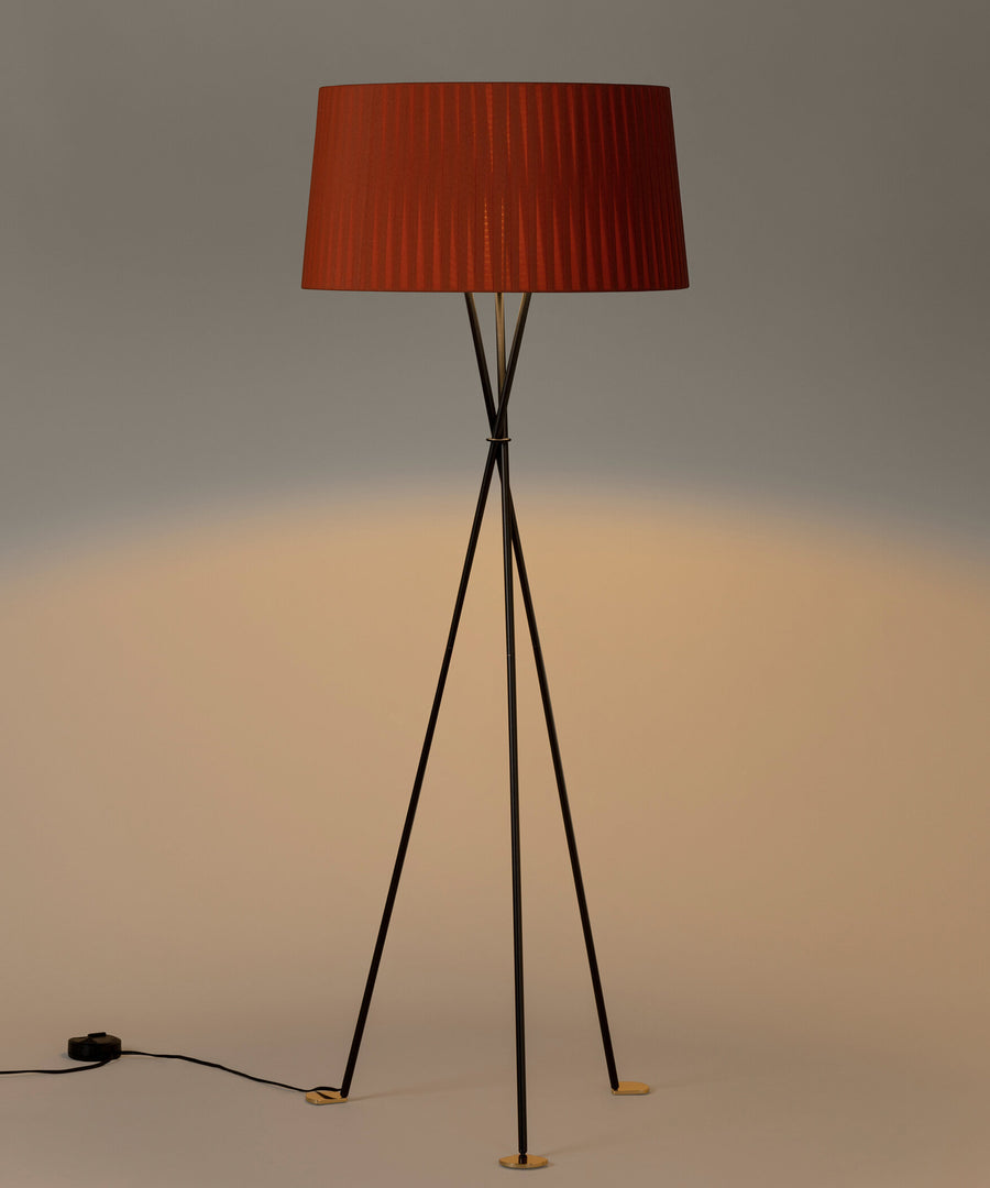 Tripode G5 Floor Lamp